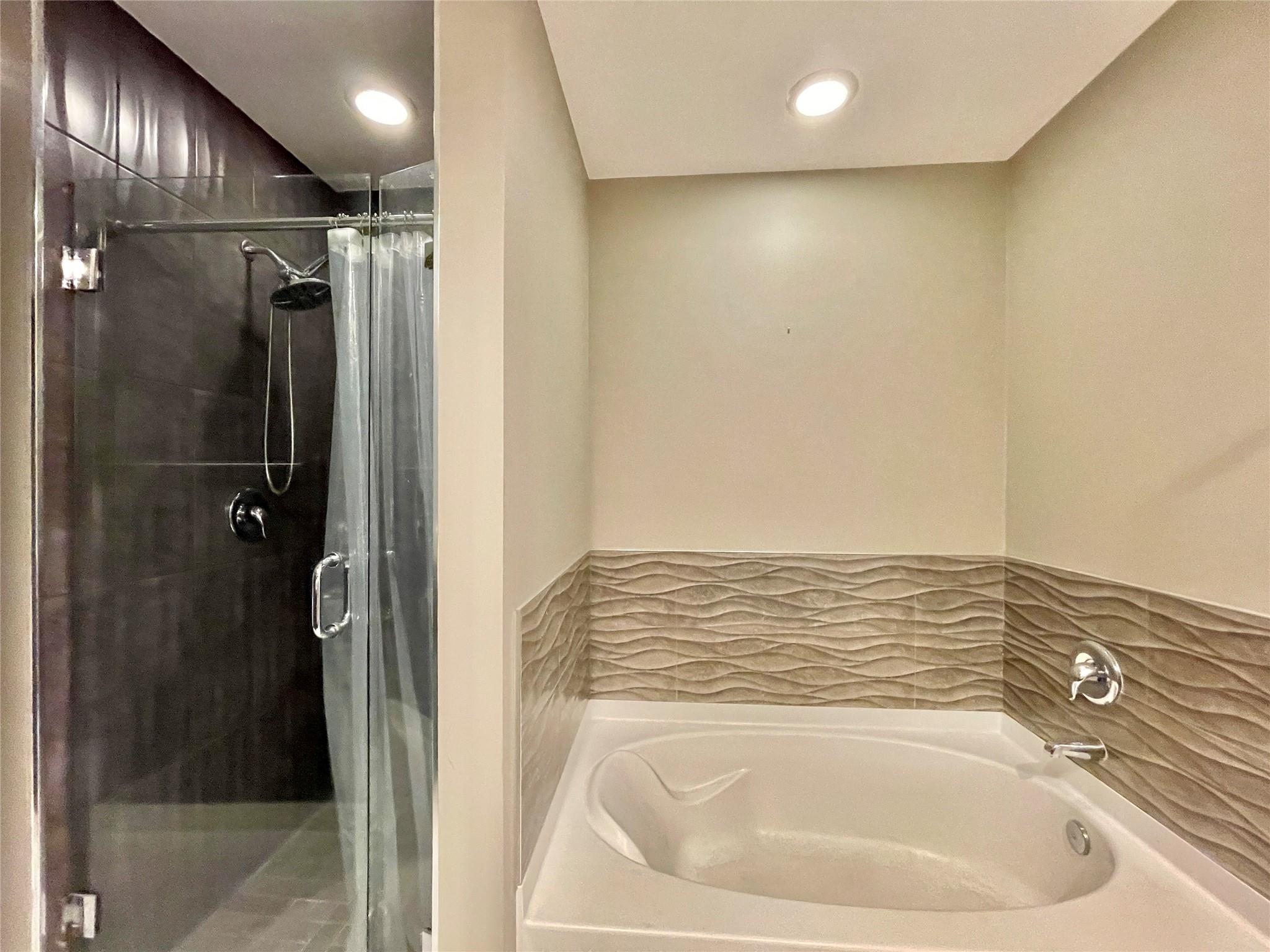 Photo for 621 SW 1st Avenue, 621, Pompano Beach, FL 33060 - Listing #FX-10514485 621 SW 1st Avenue, 621, Pompano Beach, FL 33060
