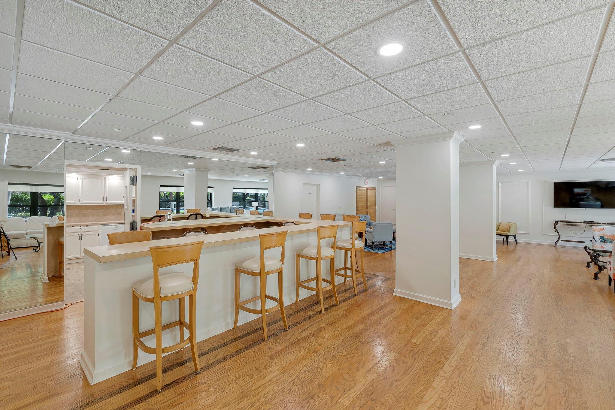 Photo for 3200 Port Royale Drive N, 112, Fort Lauderdale, FL 33308 - Listing #FX-10519629 3200 Port Royale Drive N, 112, Fort Lauderdale, FL 33308