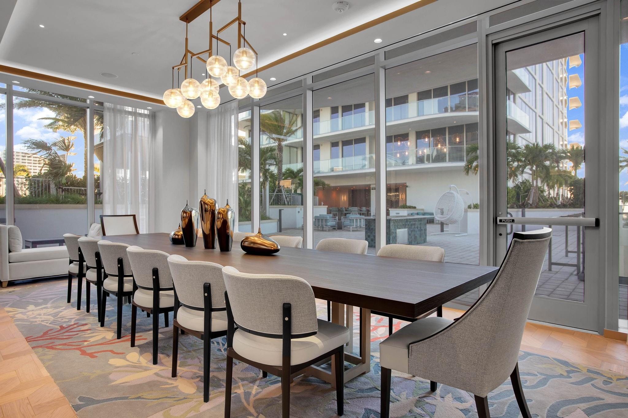 Season Gathering Lounge