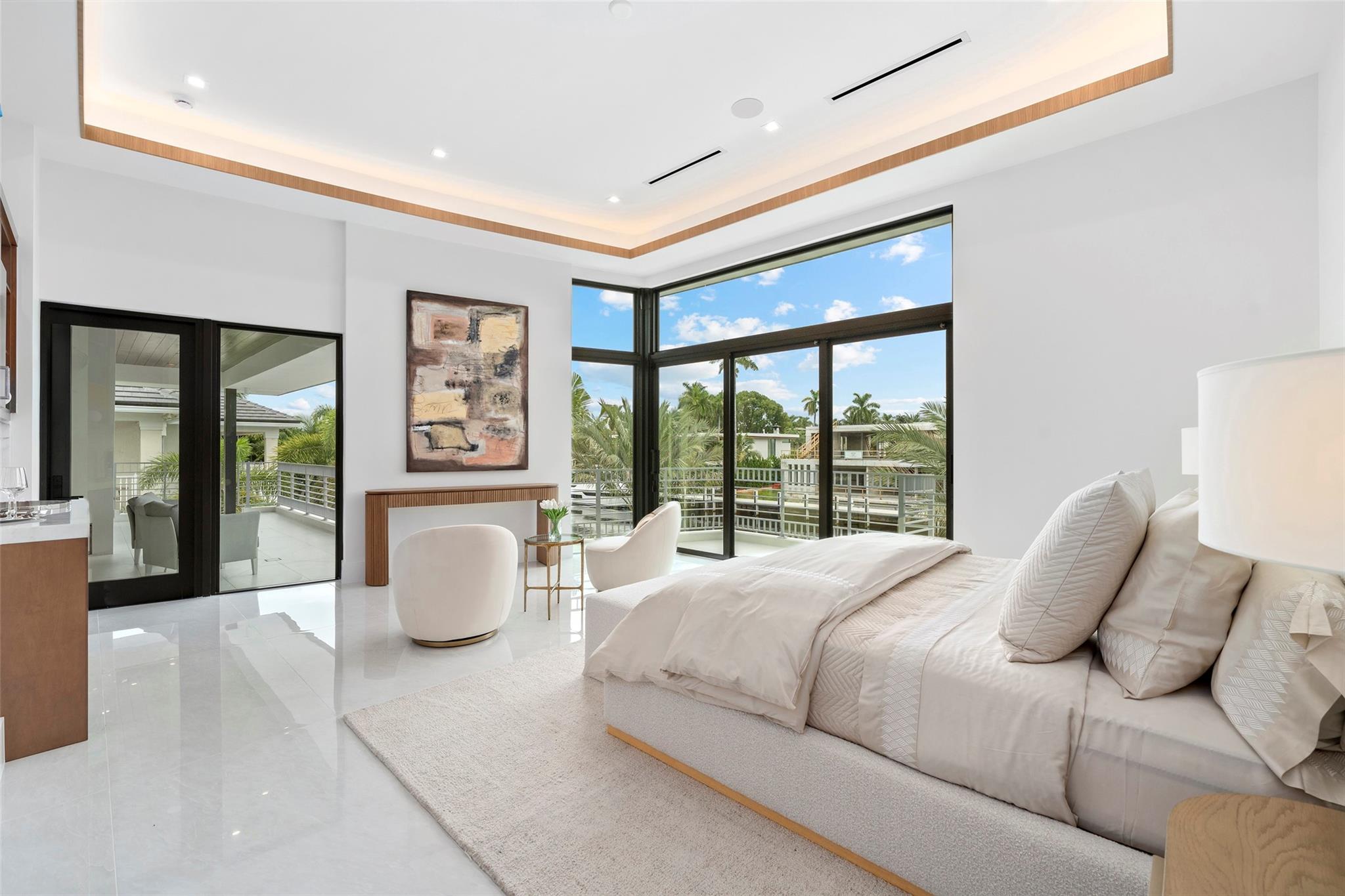 24 Fiesta Way, Fort Lauderdale, FL 33301