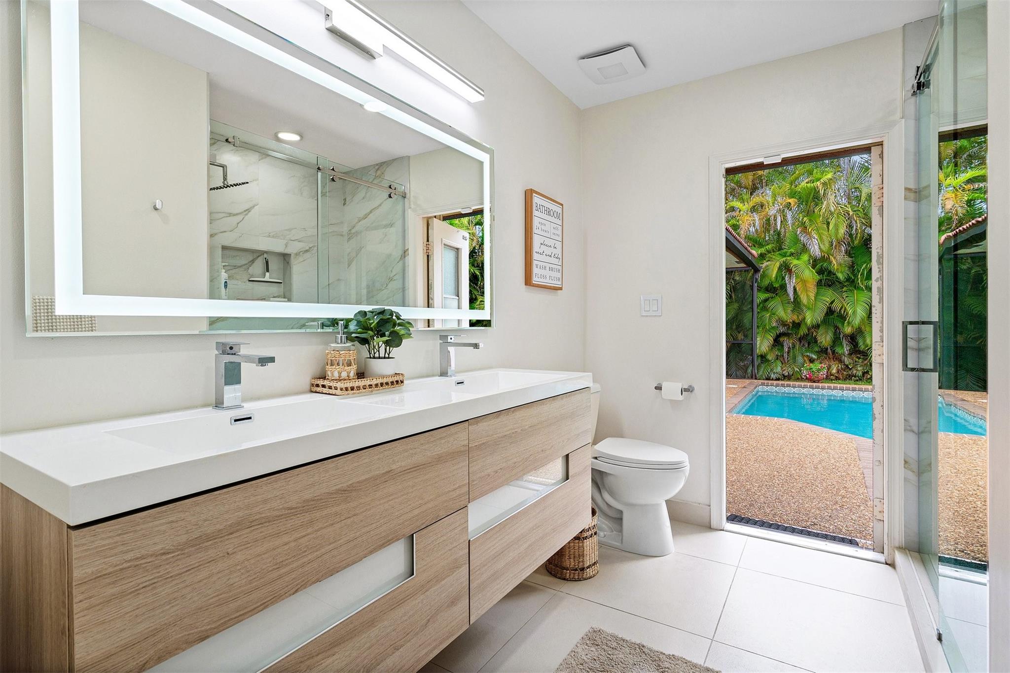 Luxury cabana bath has all the bells and whistles of a lux hotel!