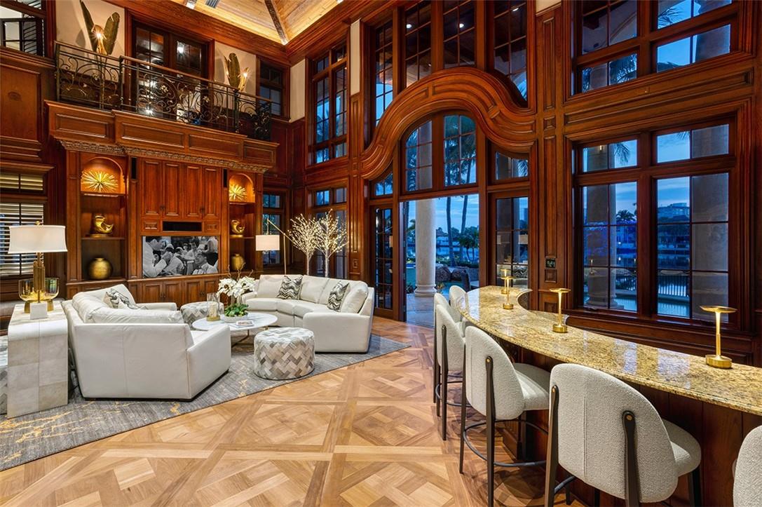 2900 NE 37th Street, Fort Lauderdale, FL 33308