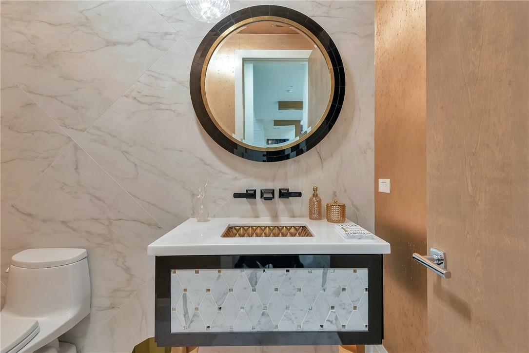 2 Fiesta Way, Fort Lauderdale, FL 33301