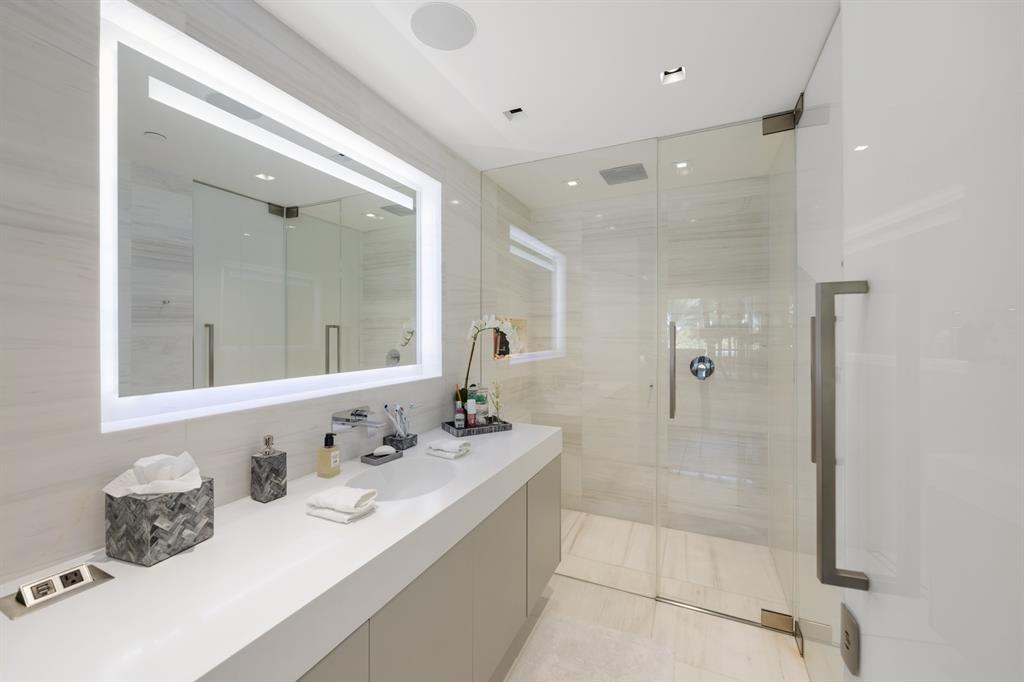 5123 Fisher Island Drive 5123, Miami Beach, FL 33109