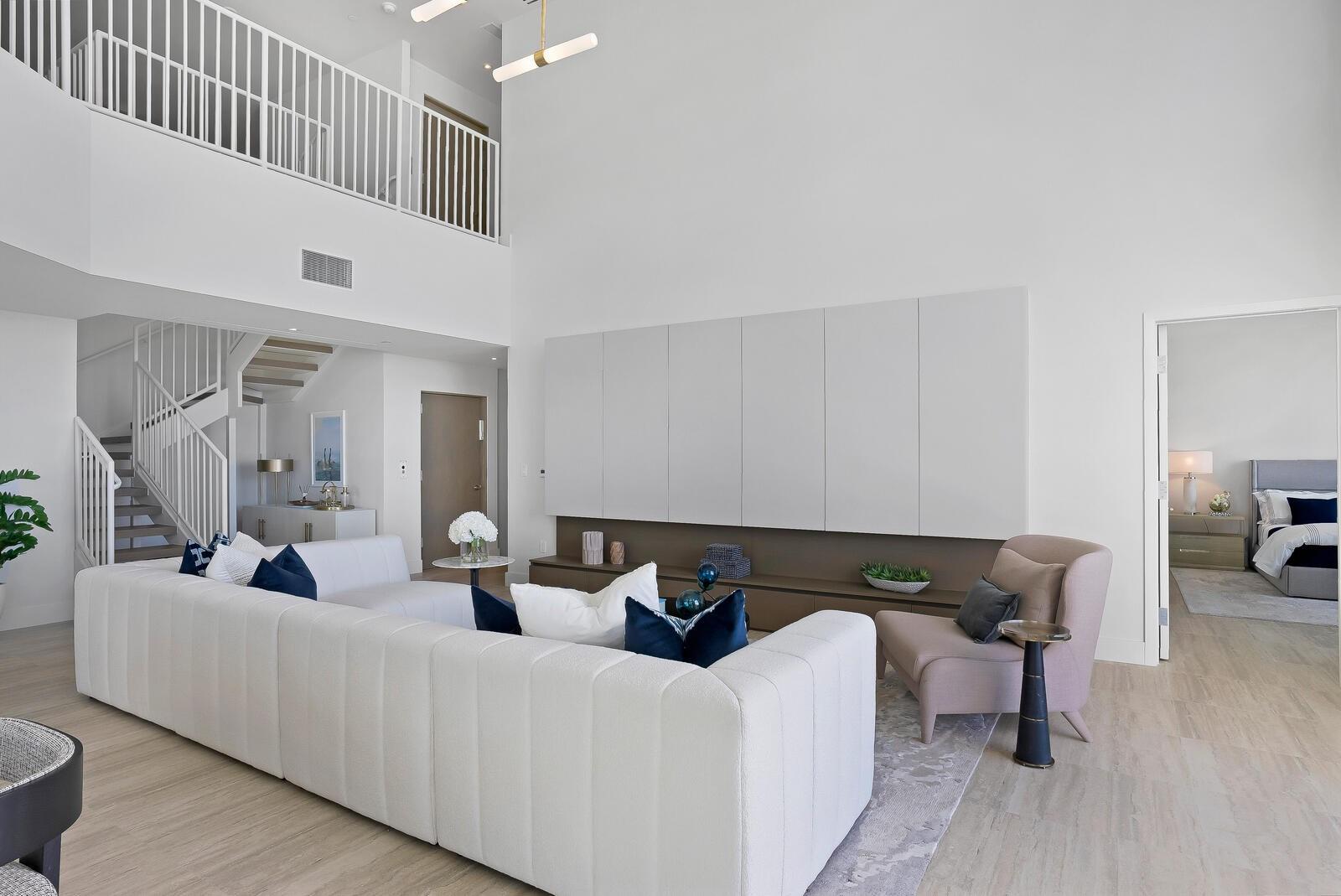 525 Fort Lauderdale Beach Boulevard 1701, Fort Lauderdale, FL 33304