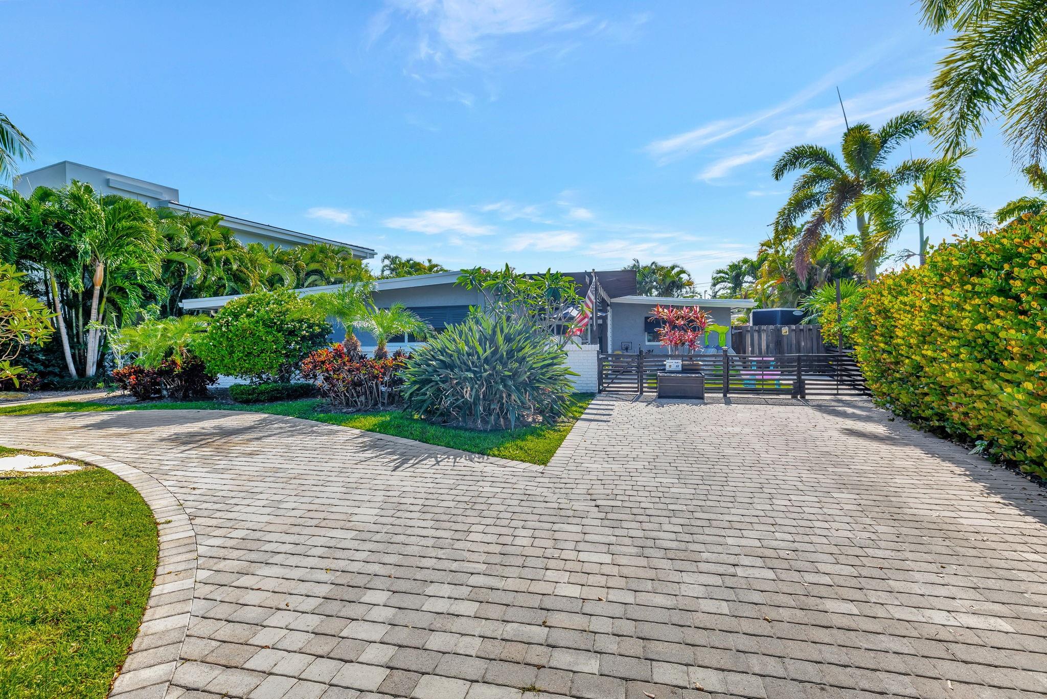Photo for 1163 NE 3rd Avenue, Boca Raton, FL 33432 - Listing #FX-10500971 1163 NE 3rd Avenue, Boca Raton, FL 33432