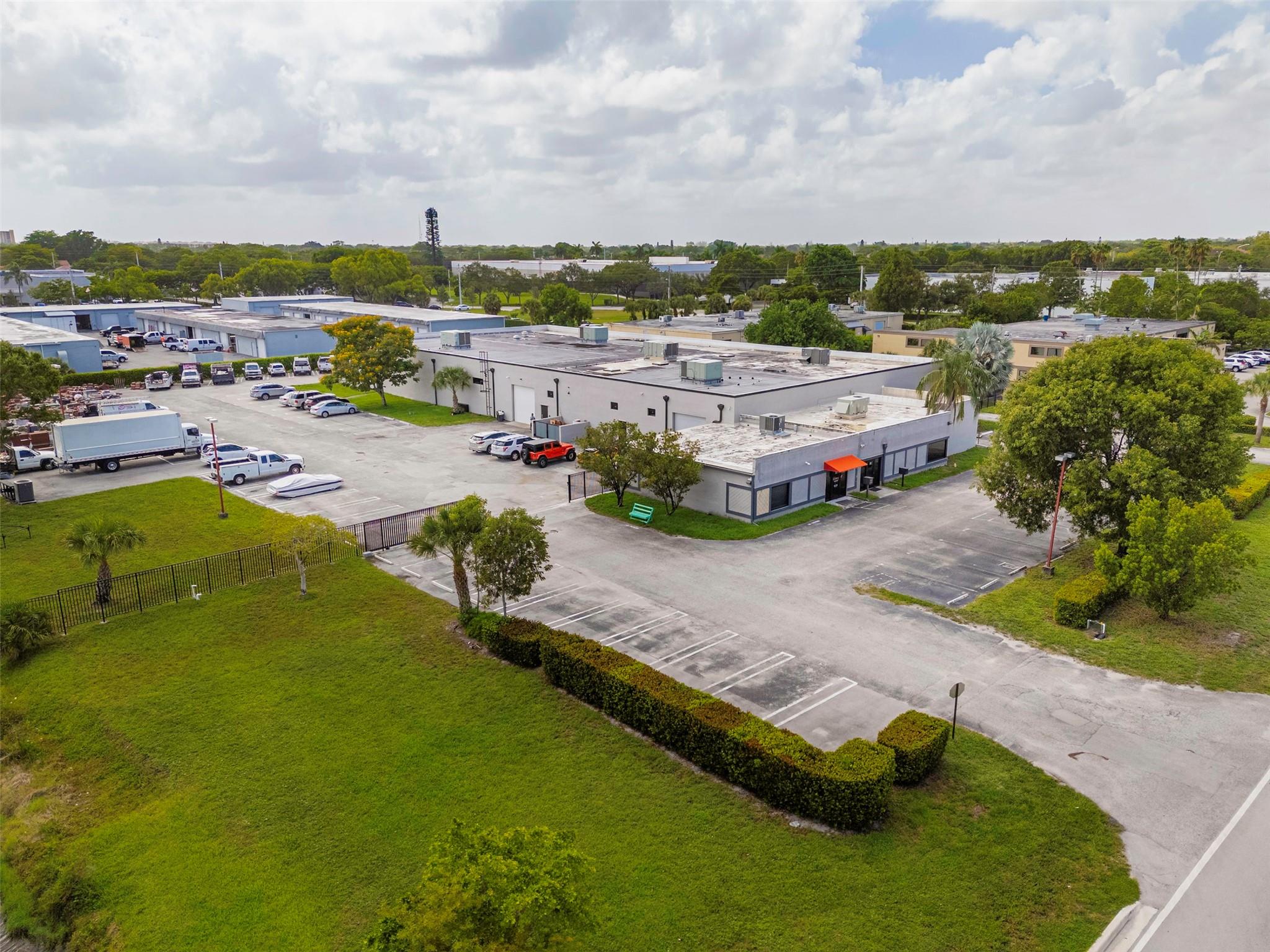 3651 NW 120th Avenue Unit B, Coral Springs, FL 33065