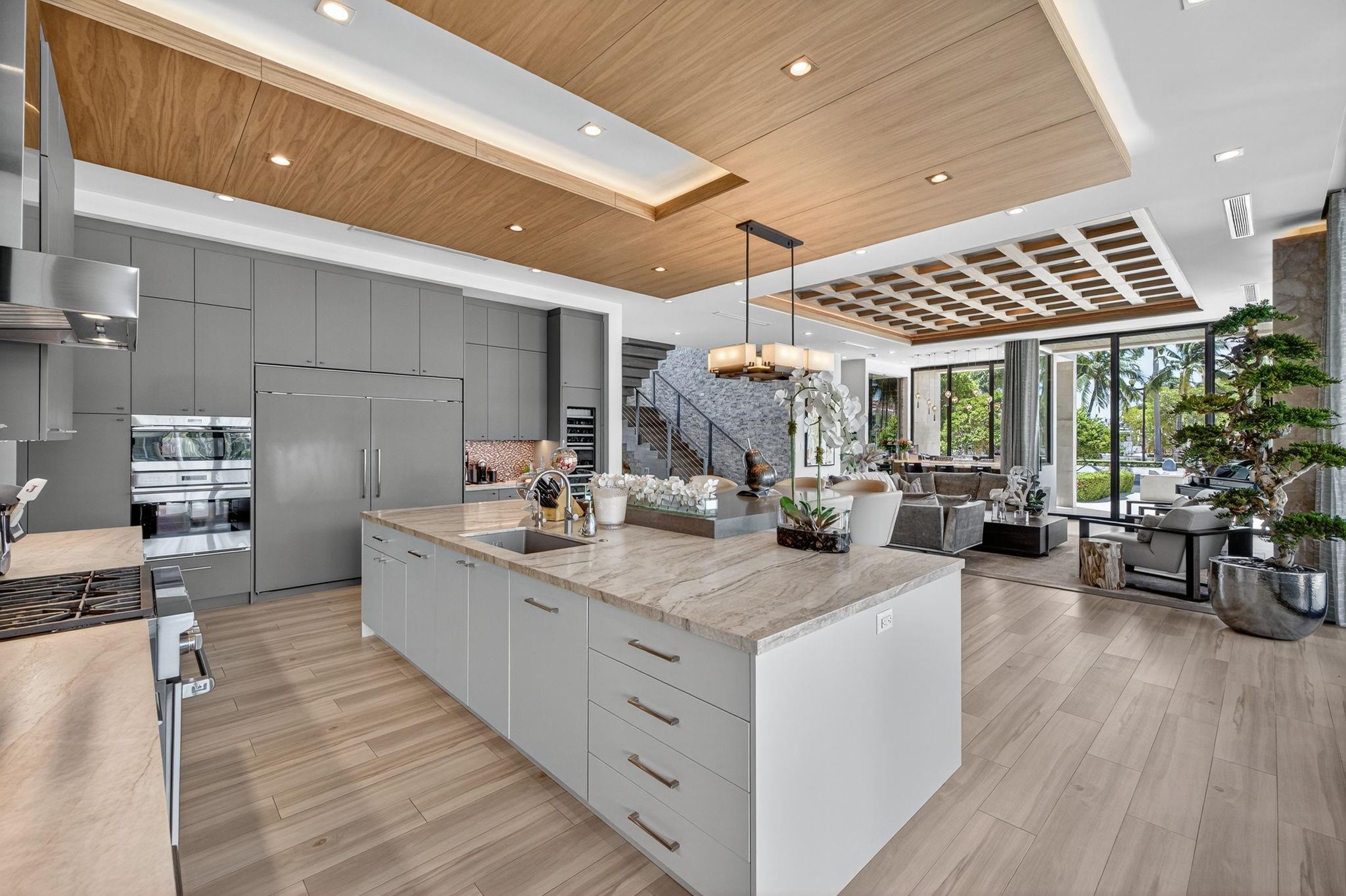 1 Royal Palm Drive, Fort Lauderdale, FL 33301