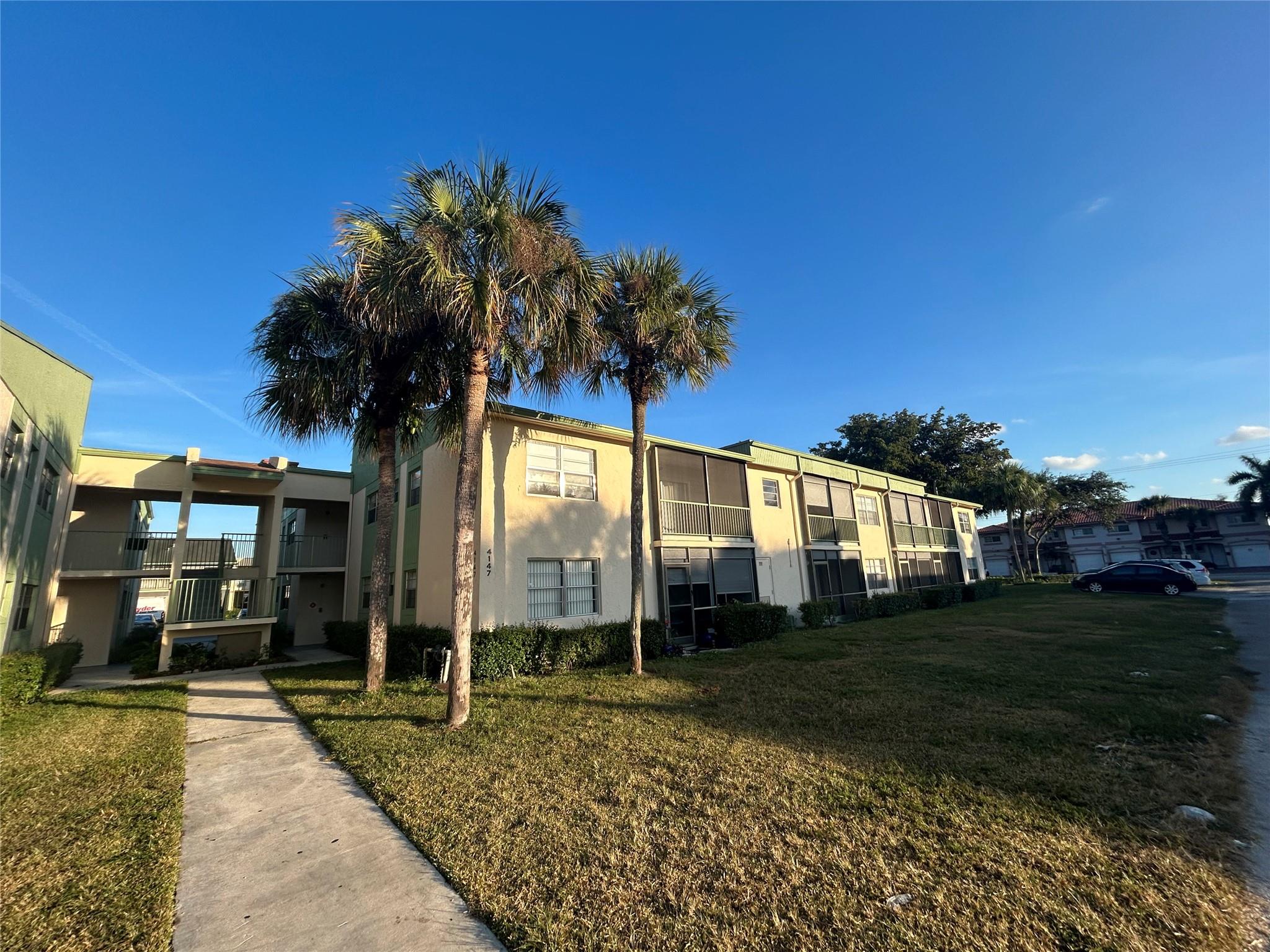 4147 NW 90th Avenue 206, Coral Springs, FL 33065