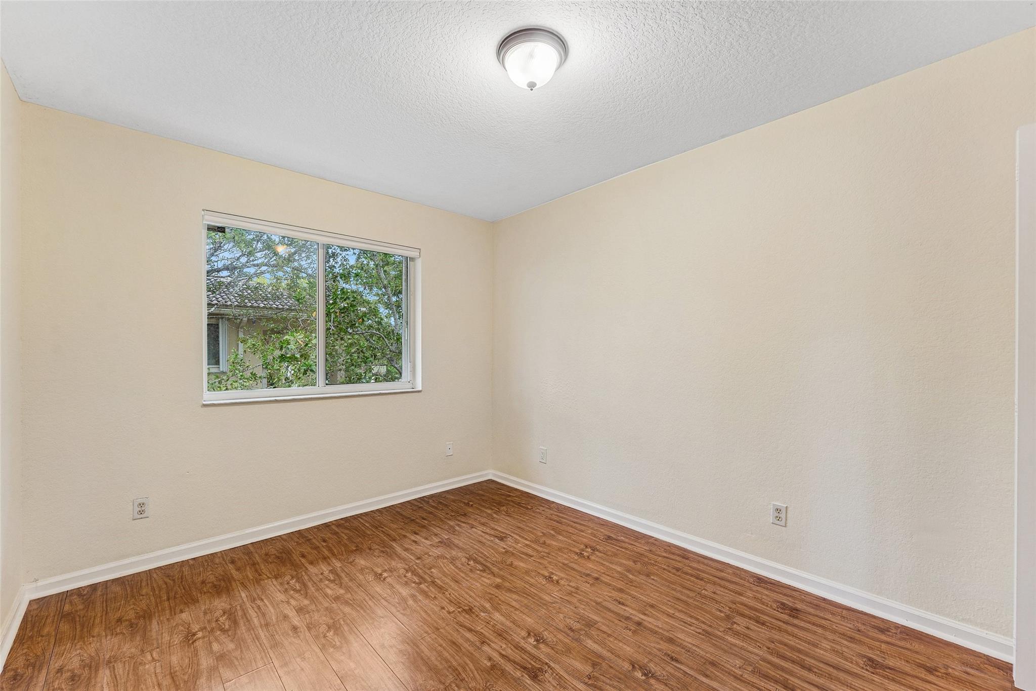 8466 NW 40th Street, Coral Springs, FL 33065