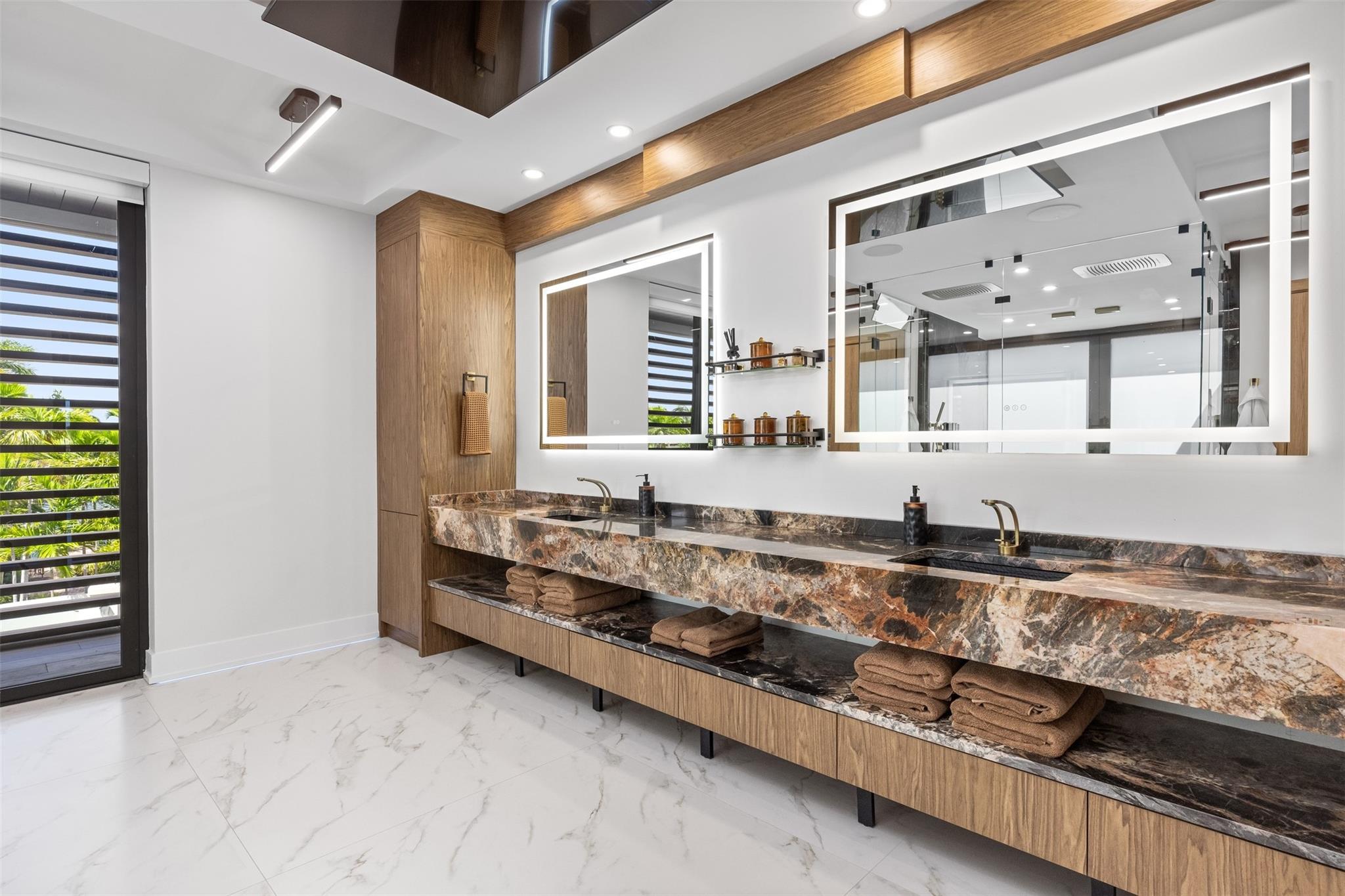 1845 SE 7th Street, Fort Lauderdale, FL 33316