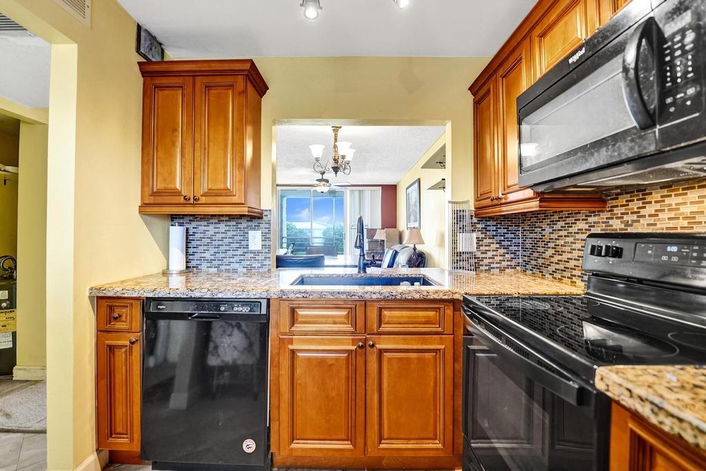 Photo for 9230 Lagoon Place, 406, Davie, FL 33324 - Listing #FX-10527214 9230 Lagoon Place, 406, Davie, FL 33324
