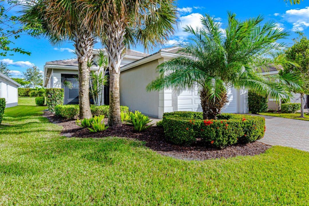 Photo for 11894 SW Waterford Isles Way, Port Saint Lucie, FL 34987 - listing #FX-10532969 11894 SW Waterford Isles Way, Port Saint Lucie, FL 34987