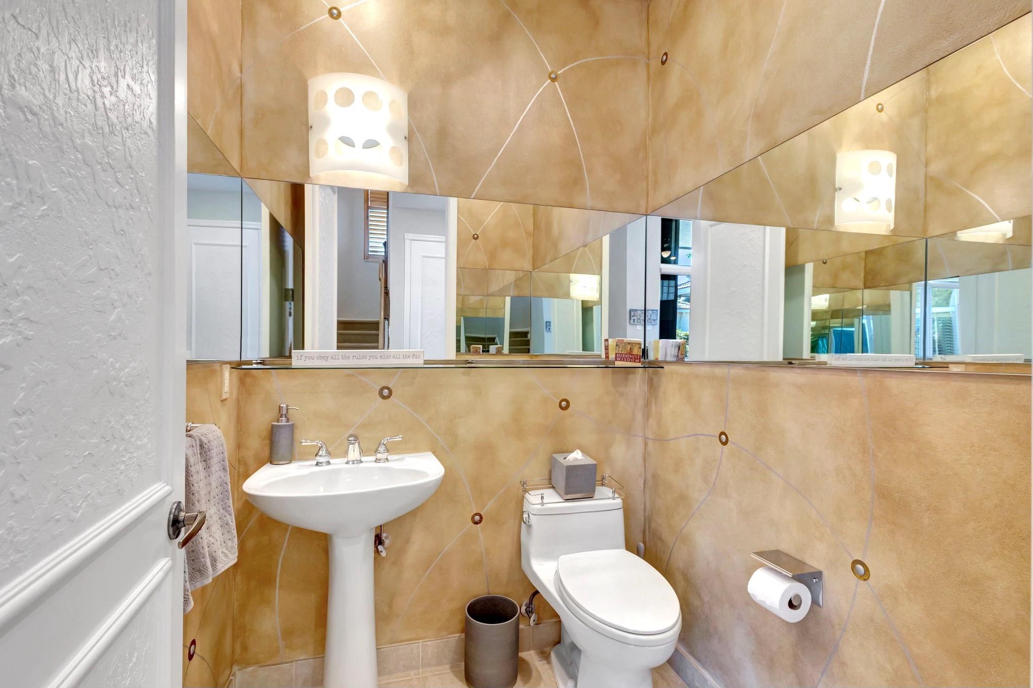Photo for 150 Sedona Way, Palm Beach Gardens, FL 33418 - Listing #FX-10491657 150 Sedona Way, Palm Beach Gardens, FL 33418