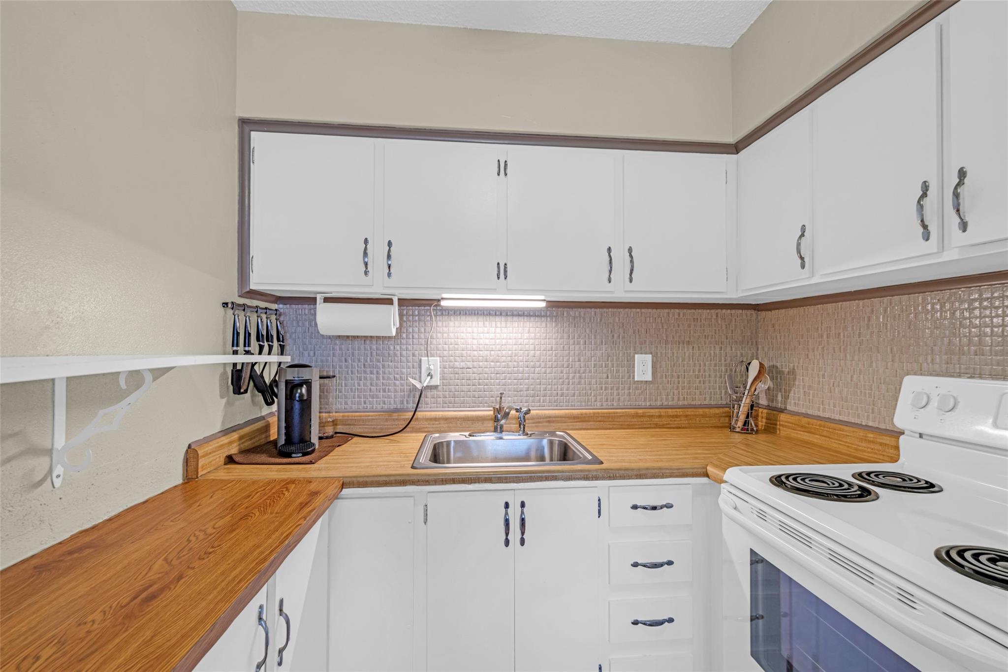 UPDATED SINK / PLUMBING, CEILING