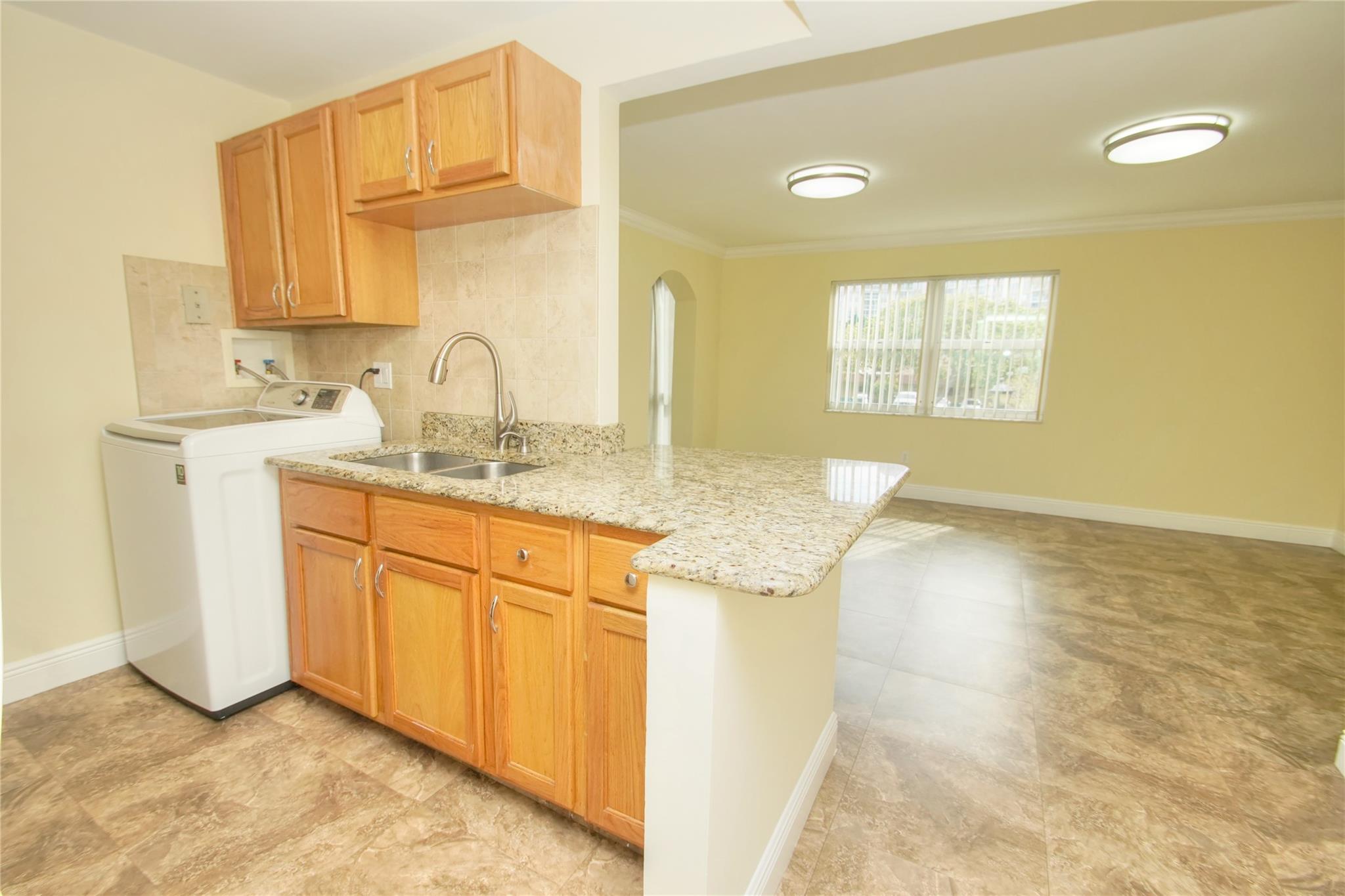 10762 La Placida Drive 205, Coral Springs, FL 33065