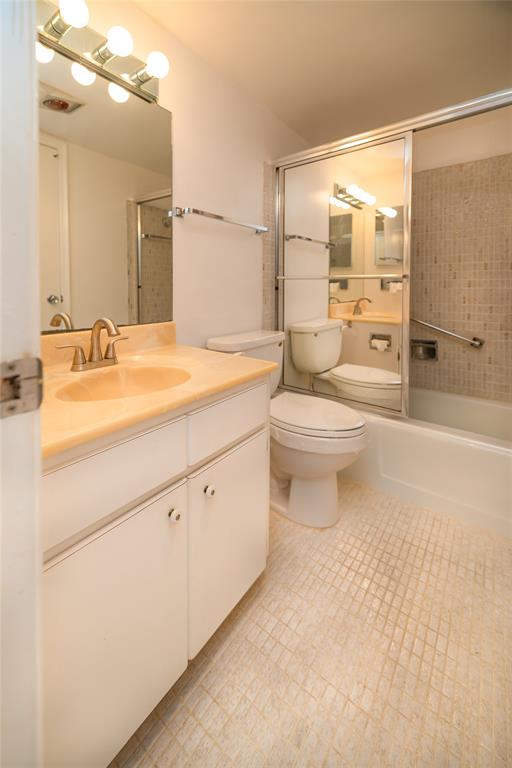 Photo for 3280 Lake Osborne Drive, 206, Lake Worth Beach, FL 33461 - Listing #FX-10432025 3280 Lake Osborne Drive, 206, Lake Worth Beach, FL 33461