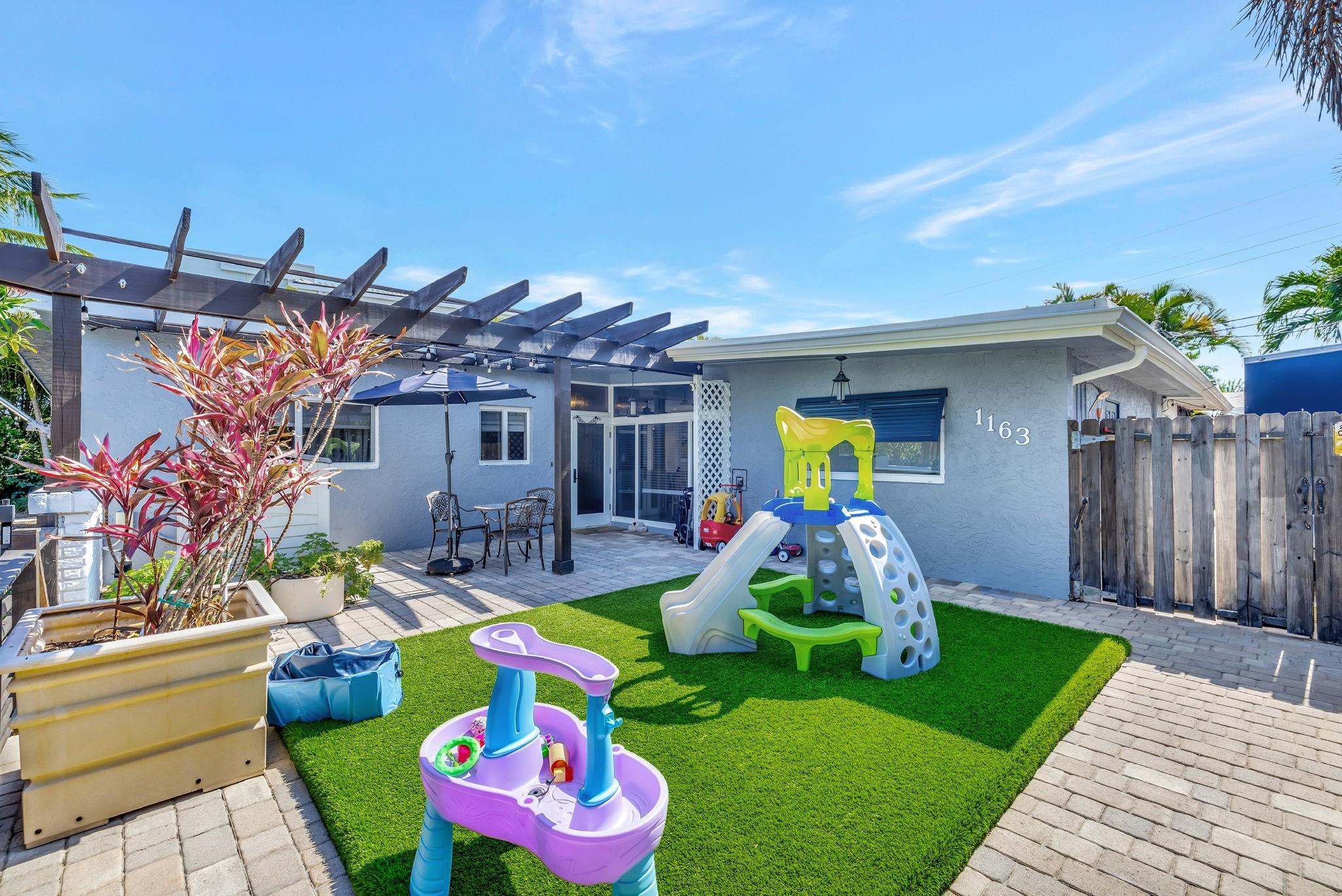 Photo for 1163 NE 3rd Avenue, Boca Raton, FL 33432 - Listing #FX-10500971 1163 NE 3rd Avenue, Boca Raton, FL 33432