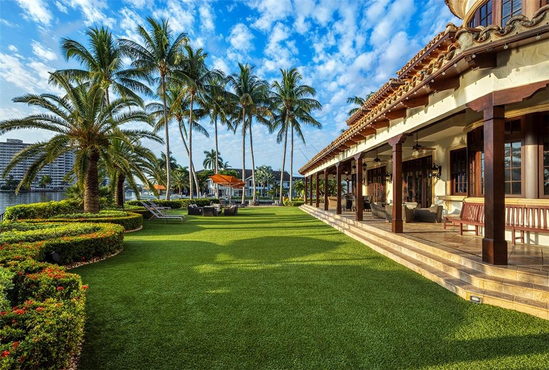 2900 NE 37th Street, Fort Lauderdale, FL 33308