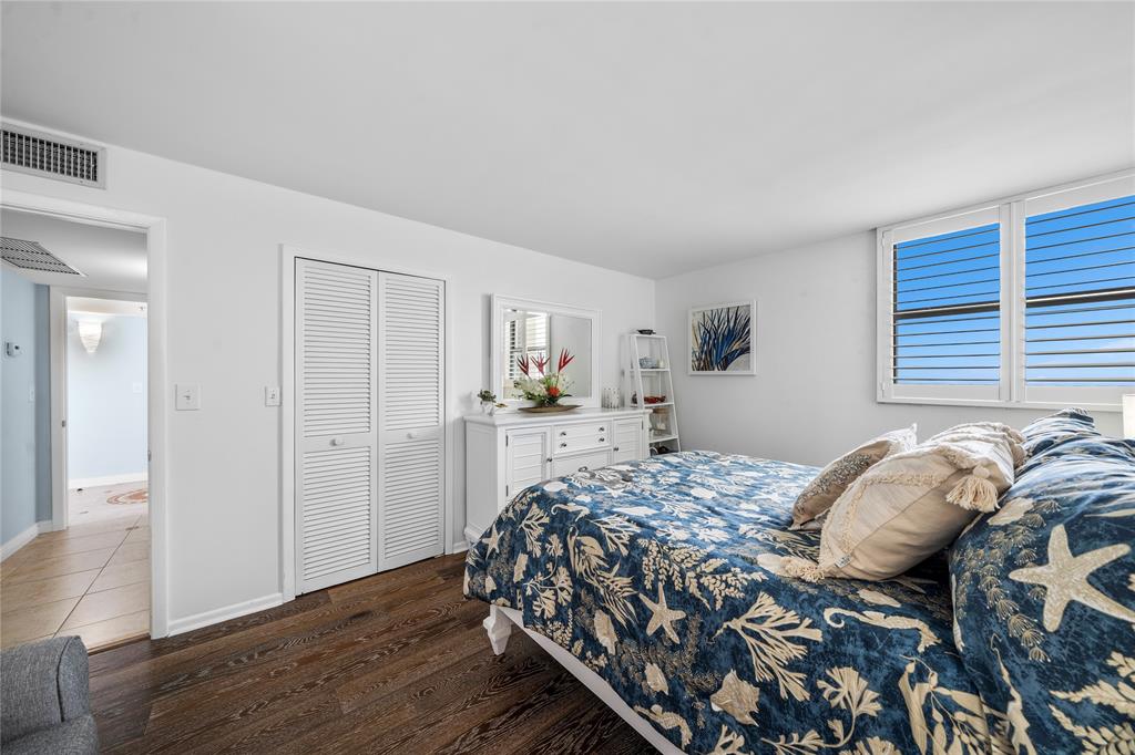 Photo for 600 Ocean Drive, 8D, Juno Beach, FL 33408 - Listing #FX-10422430 600 Ocean Drive, 8D, Juno Beach, FL 33408