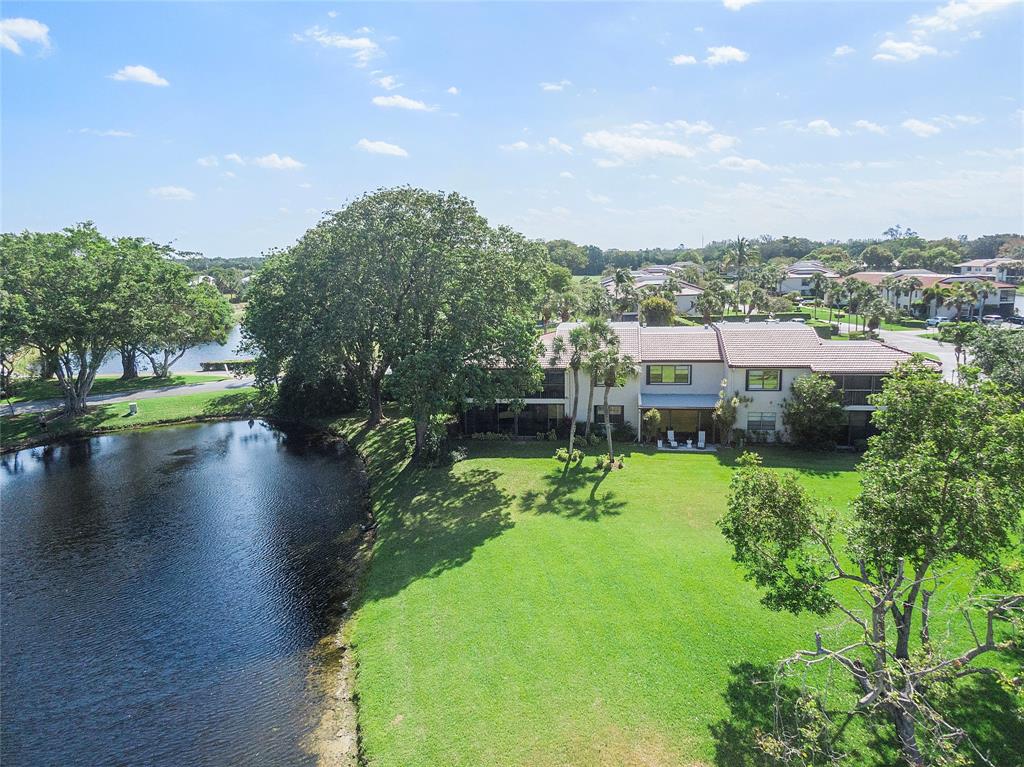 Photo for 8210 E Casa Del Lago, E, Boca Raton, FL 33433 - Listing #FX-10435946 8210 E Casa Del Lago, E, Boca Raton, FL 33433