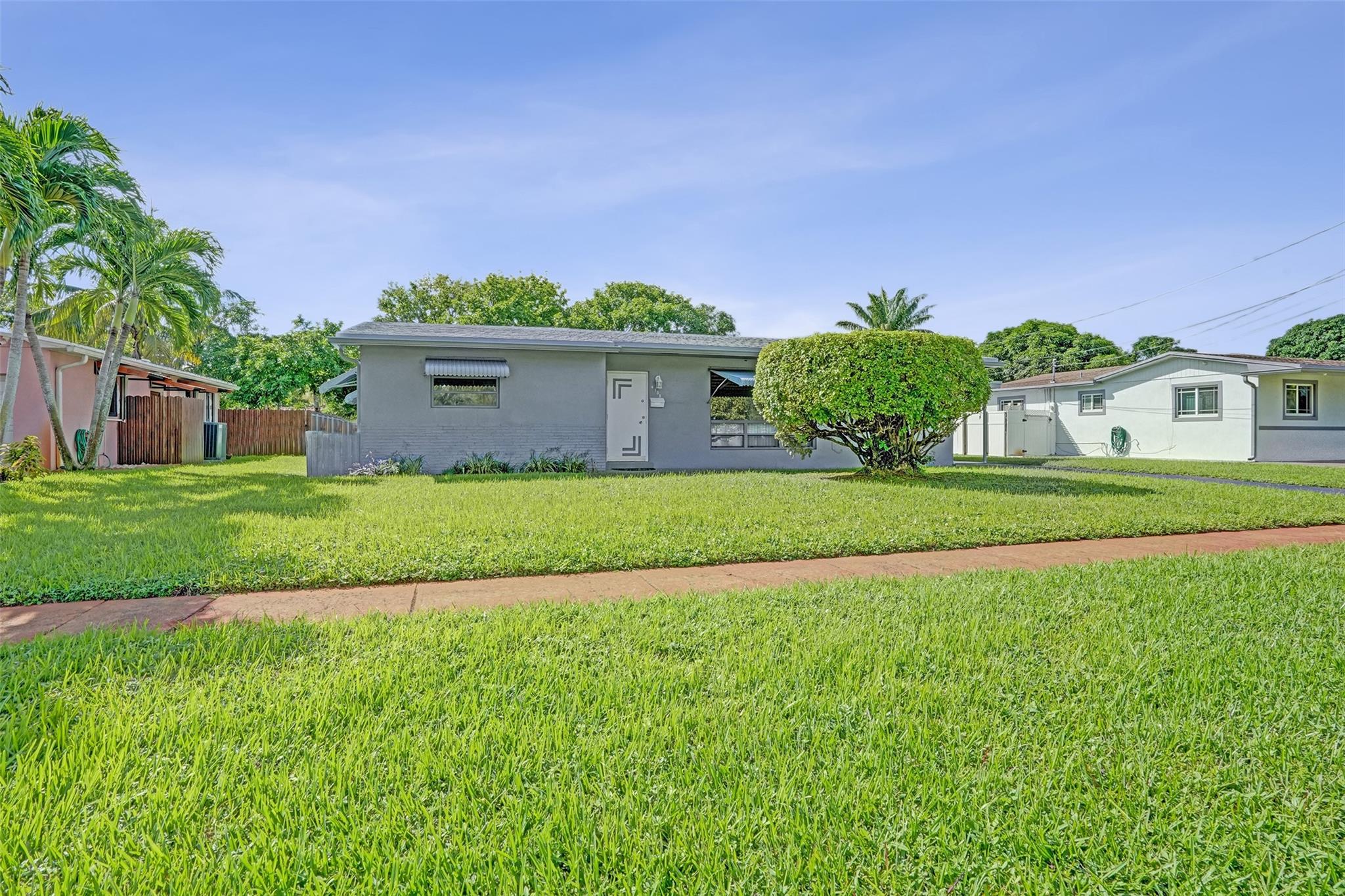 Photo for 4738 NW 5th Street, Plantation, FL 33317 - listing #FX-10533164 4738 NW 5th Street, Plantation, FL 33317