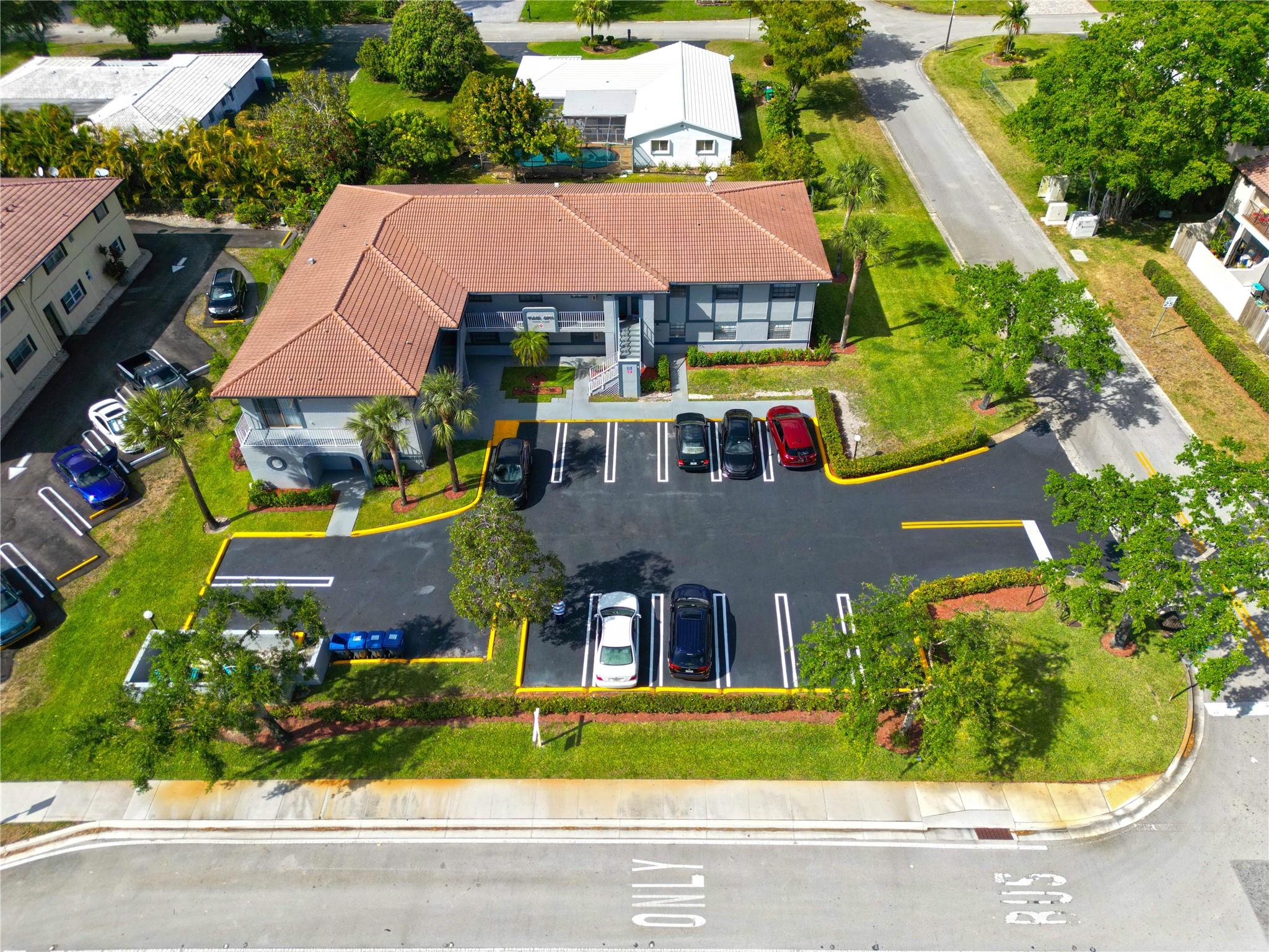 Photo for 10687 Royal Palm Boulevard, Coral Springs, FL 33065 - Listing #FX-10524979 10687 Royal Palm Boulevard, Coral Springs, FL 33065