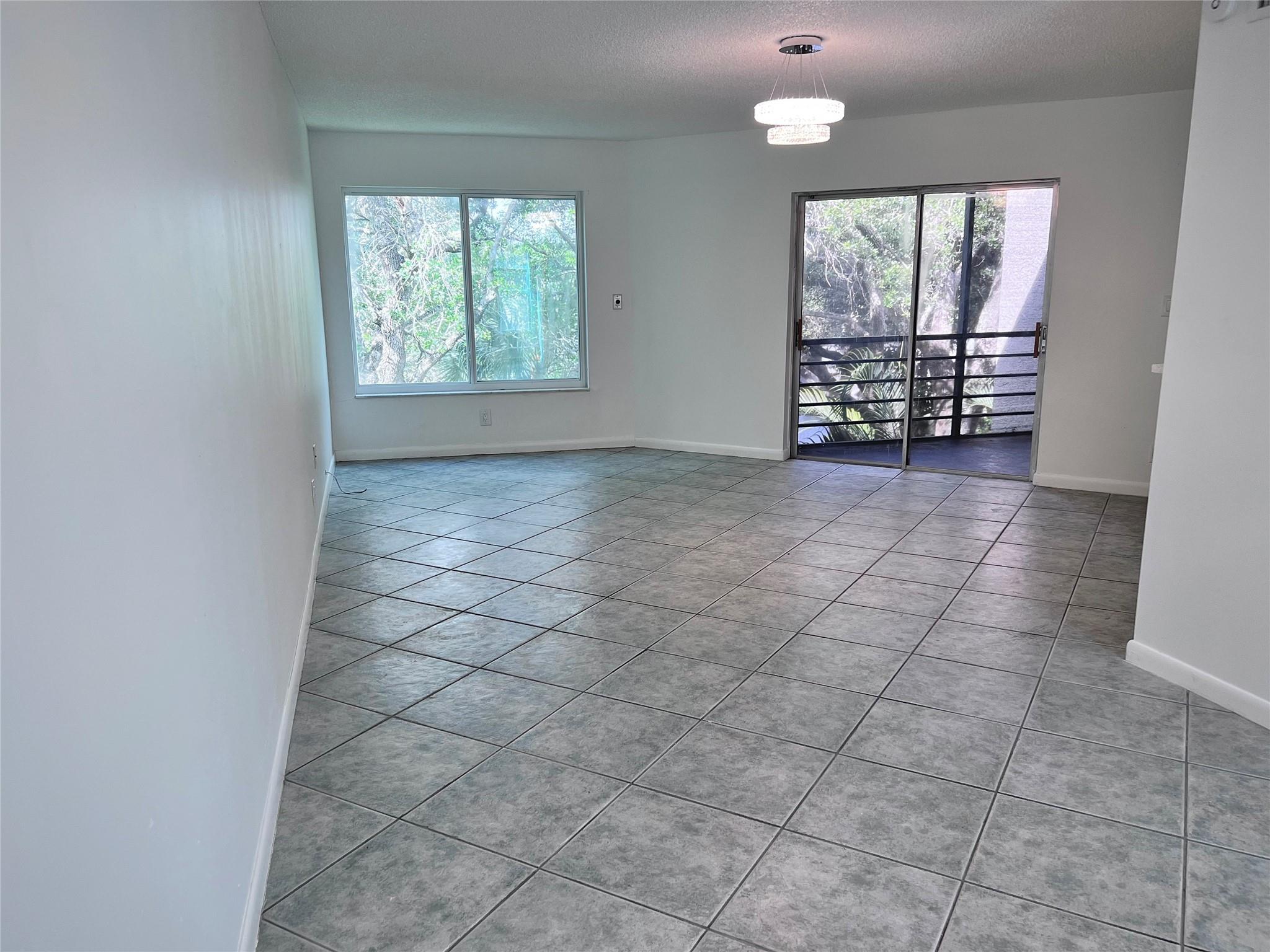 3100 Riverside Drive 307, Coral Springs, FL 33065
