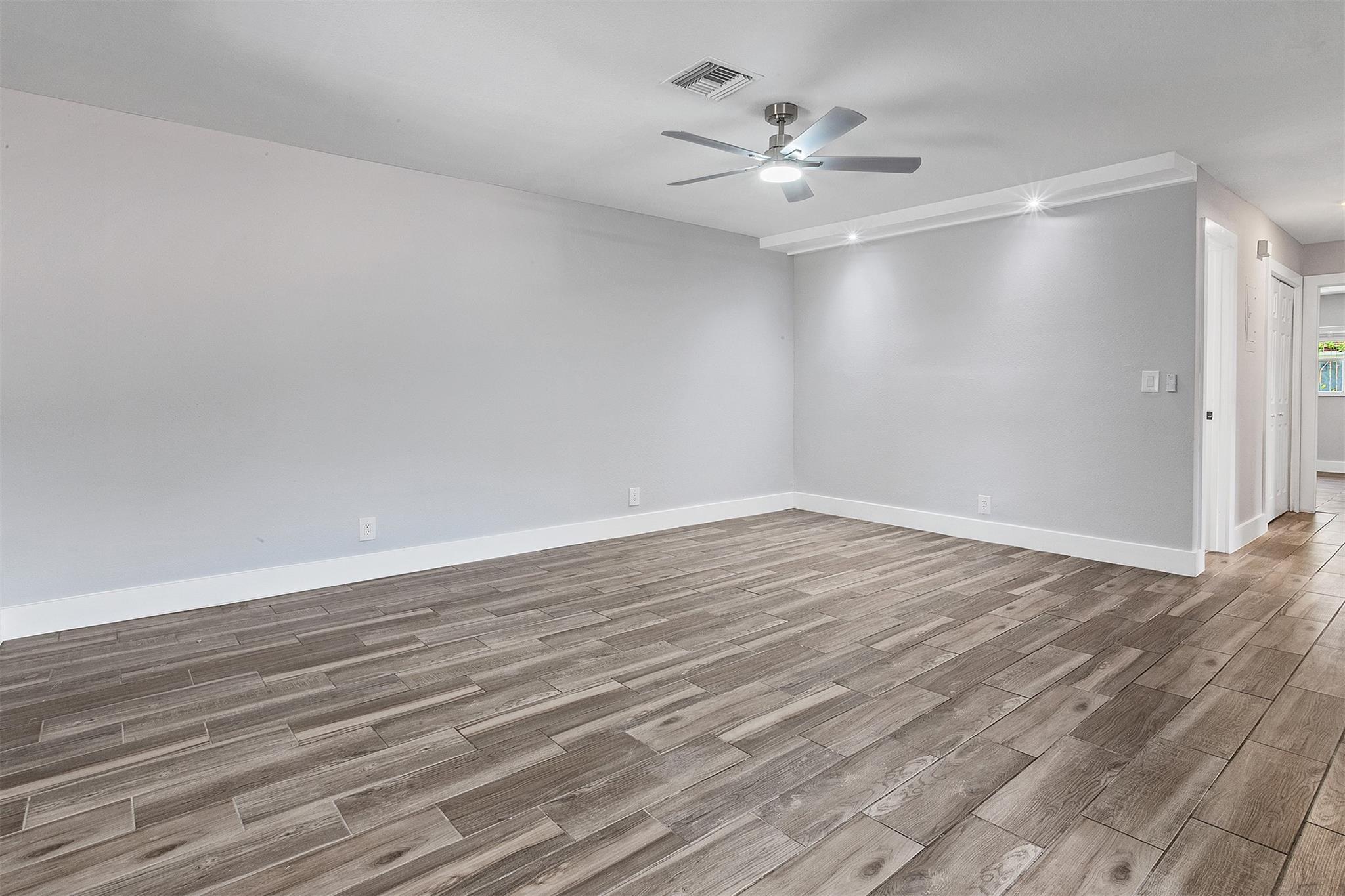 10131 NW 35th Street 16D, Coral Springs, FL 33065