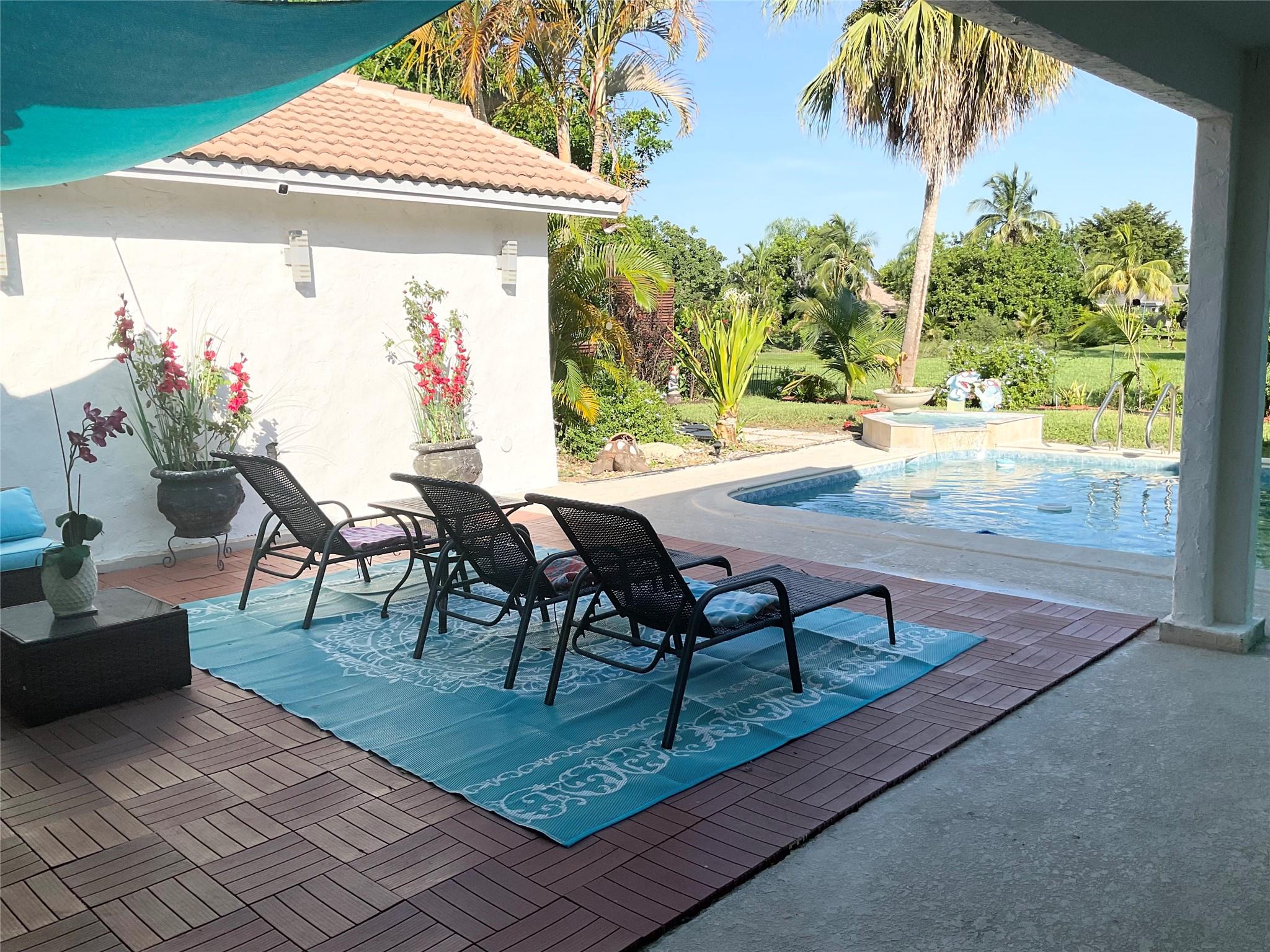 10477 NW 4th Street, Coral Springs, FL 33071