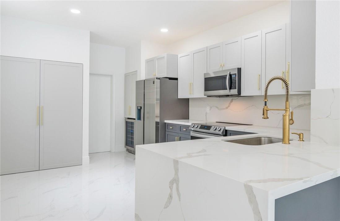 Photo for 2134 Pasa Verde Lane, 2134, Weston, FL 33327 - listing #FX-10531030 2134 Pasa Verde Lane, 2134, Weston, FL 33327