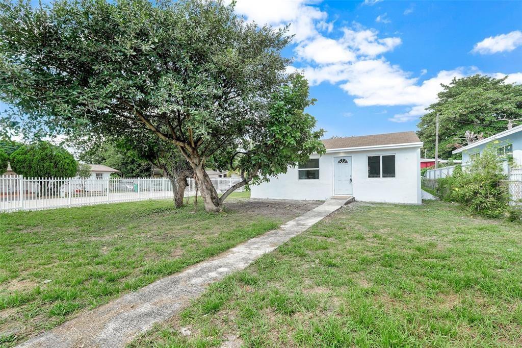 11406 NW 17th Avenue, Miami, FL 33167