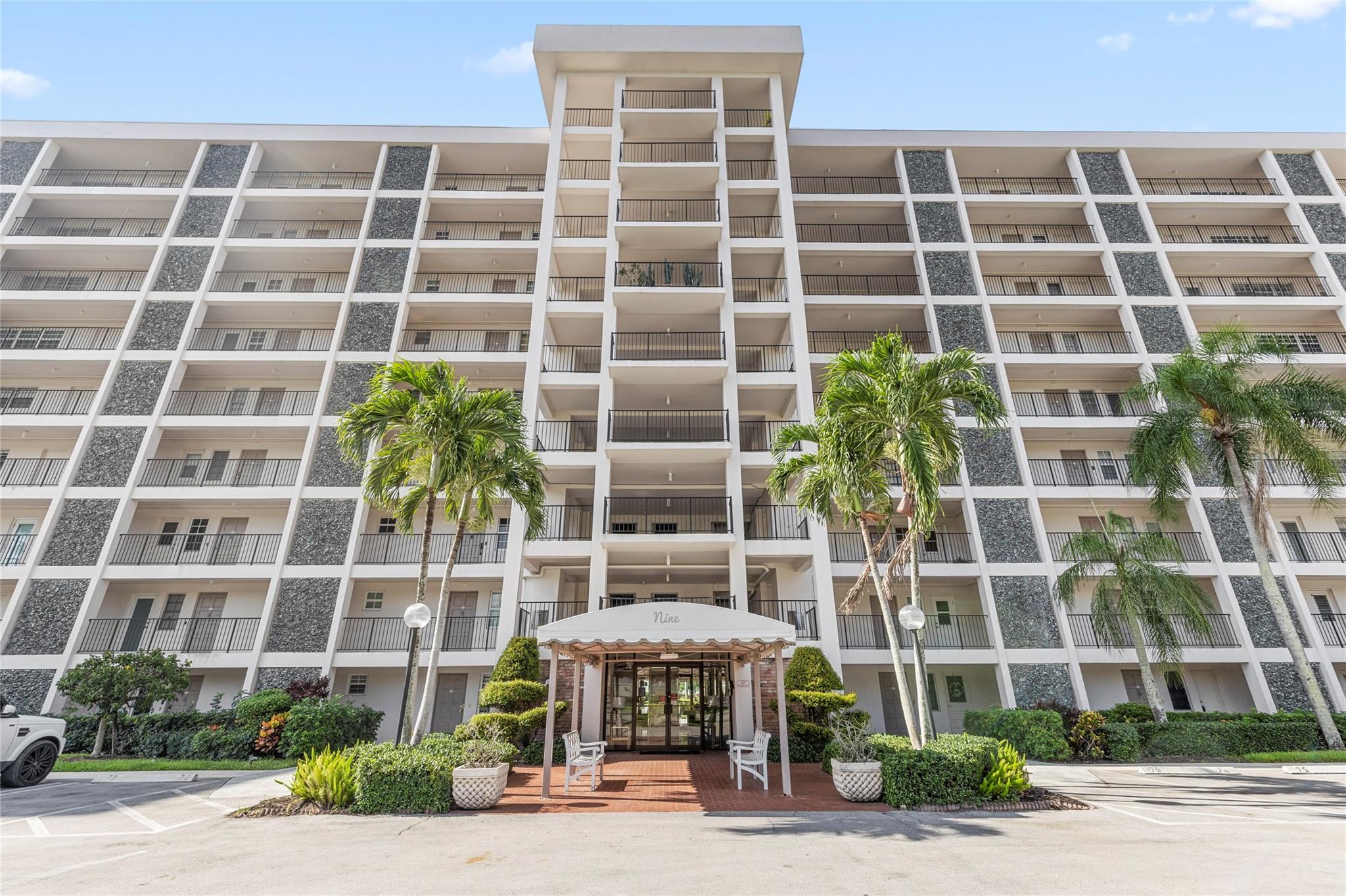 Photo for 3100 N Palm Aire Drive, 803, Pompano Beach, FL 33069 - Listing #FX-10522657 3100 N Palm Aire Drive, 803, Pompano Beach, FL 33069