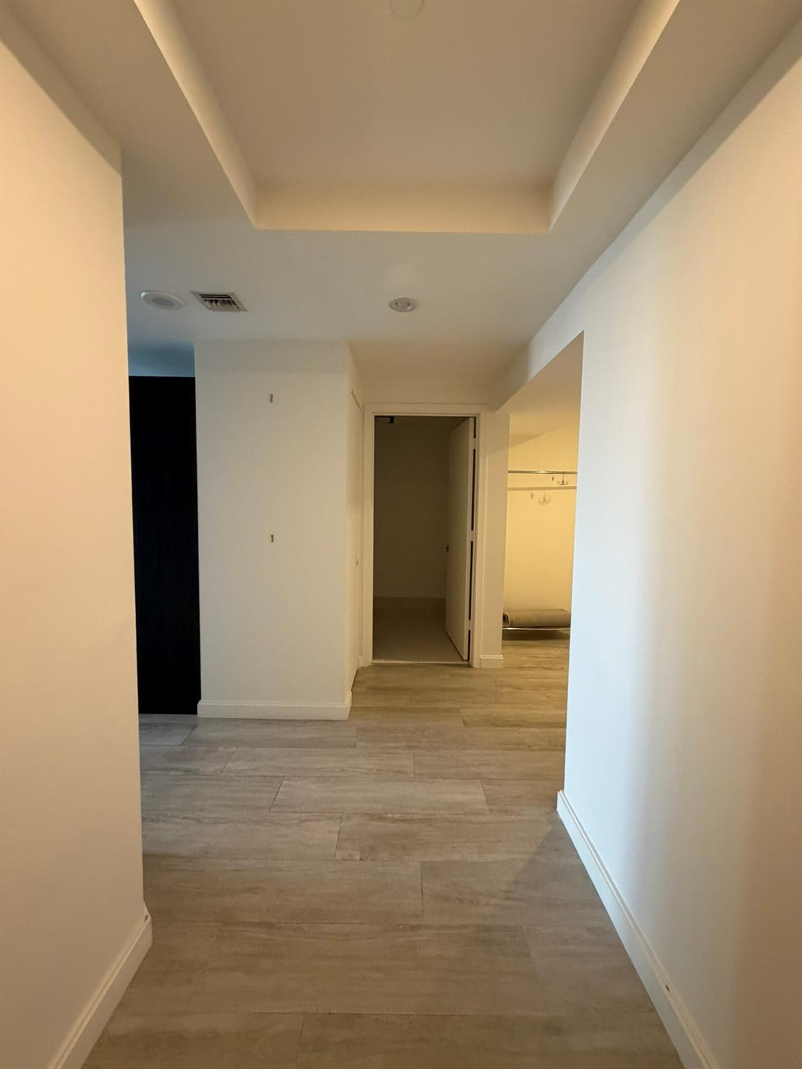 45 SW 9th Street 3110, Miami, FL 33130