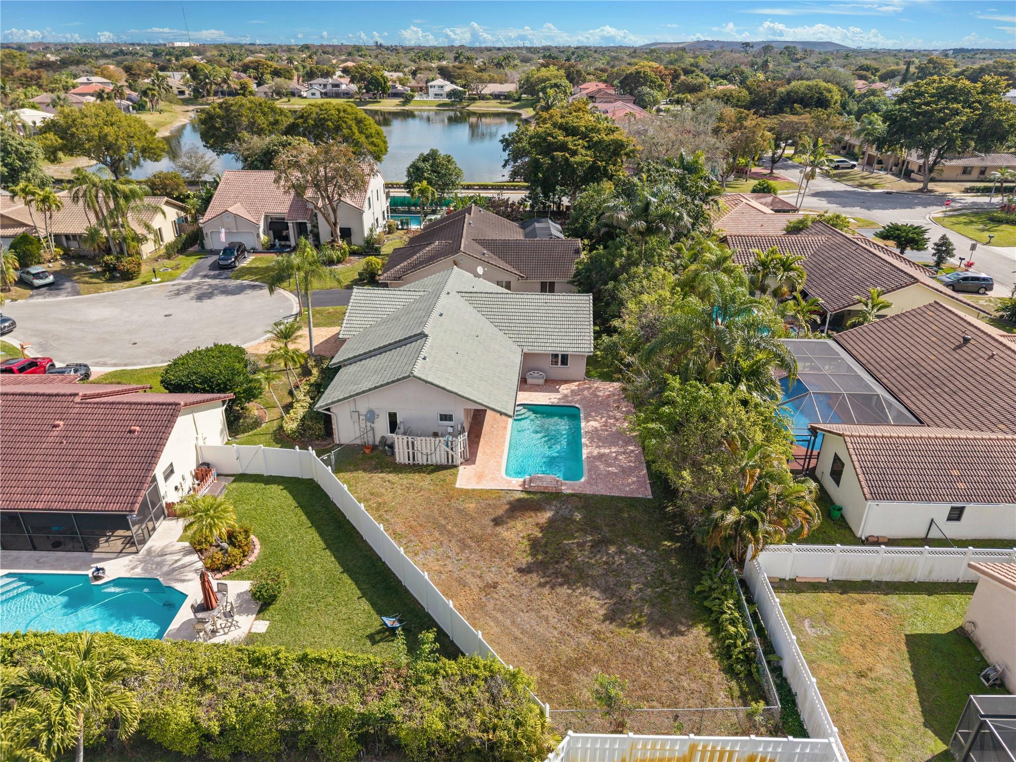 5302 NW 64th Way, Coral Springs, FL 33067