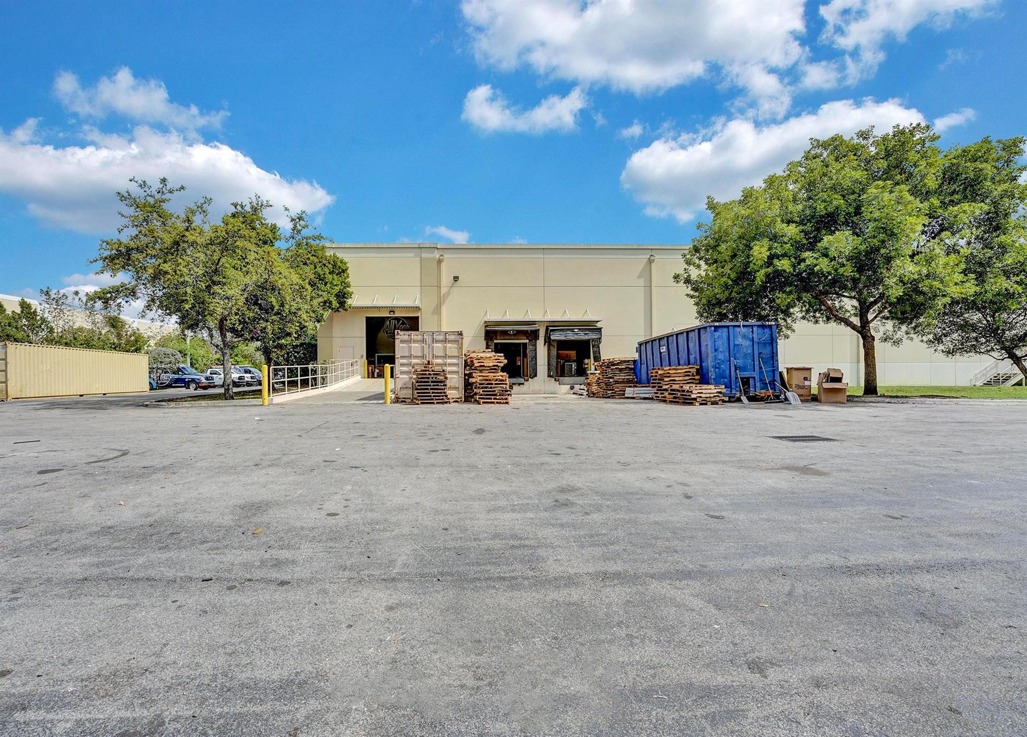 4300 NW 124th Avenue, Coral Springs, FL 33065