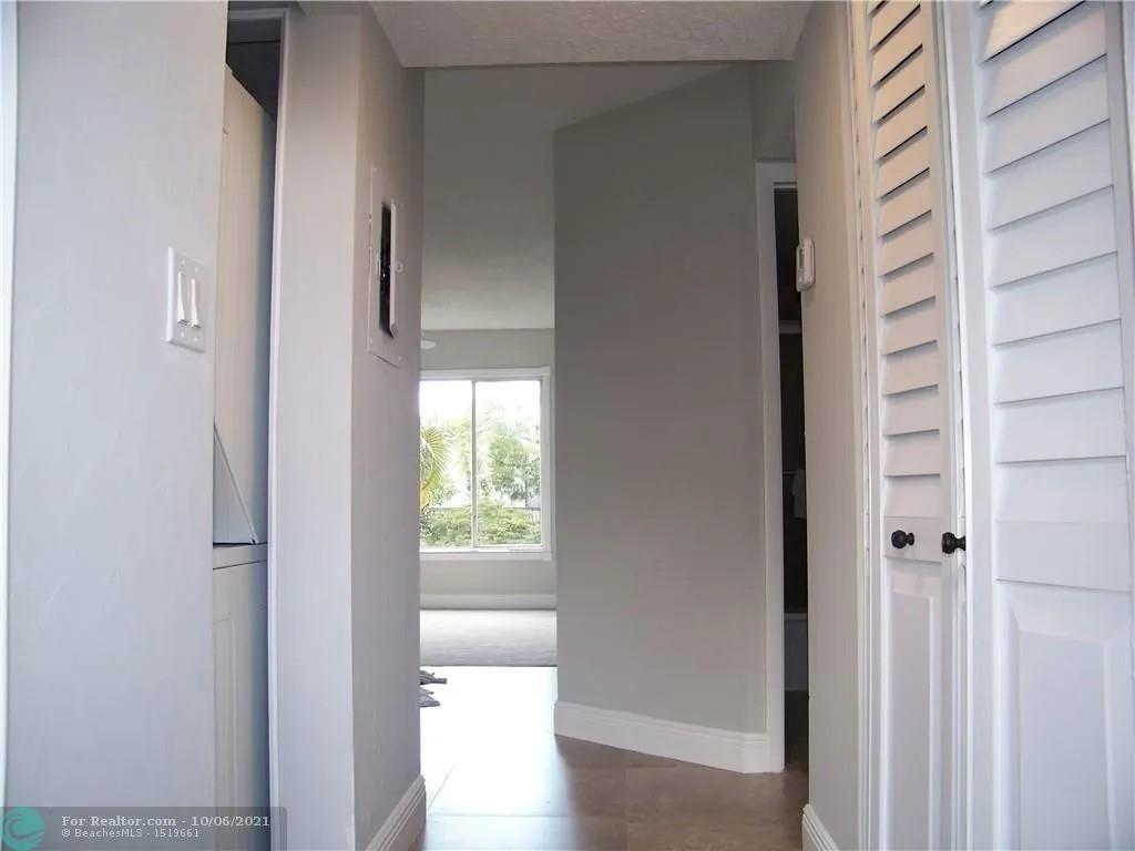 Photo for 3218 NW 103rd Terrace 202B, Coral Springs, FL 33065 - Listing #FX-10539161 3218 NW 103rd Terrace 202B, Coral Springs, FL 33065