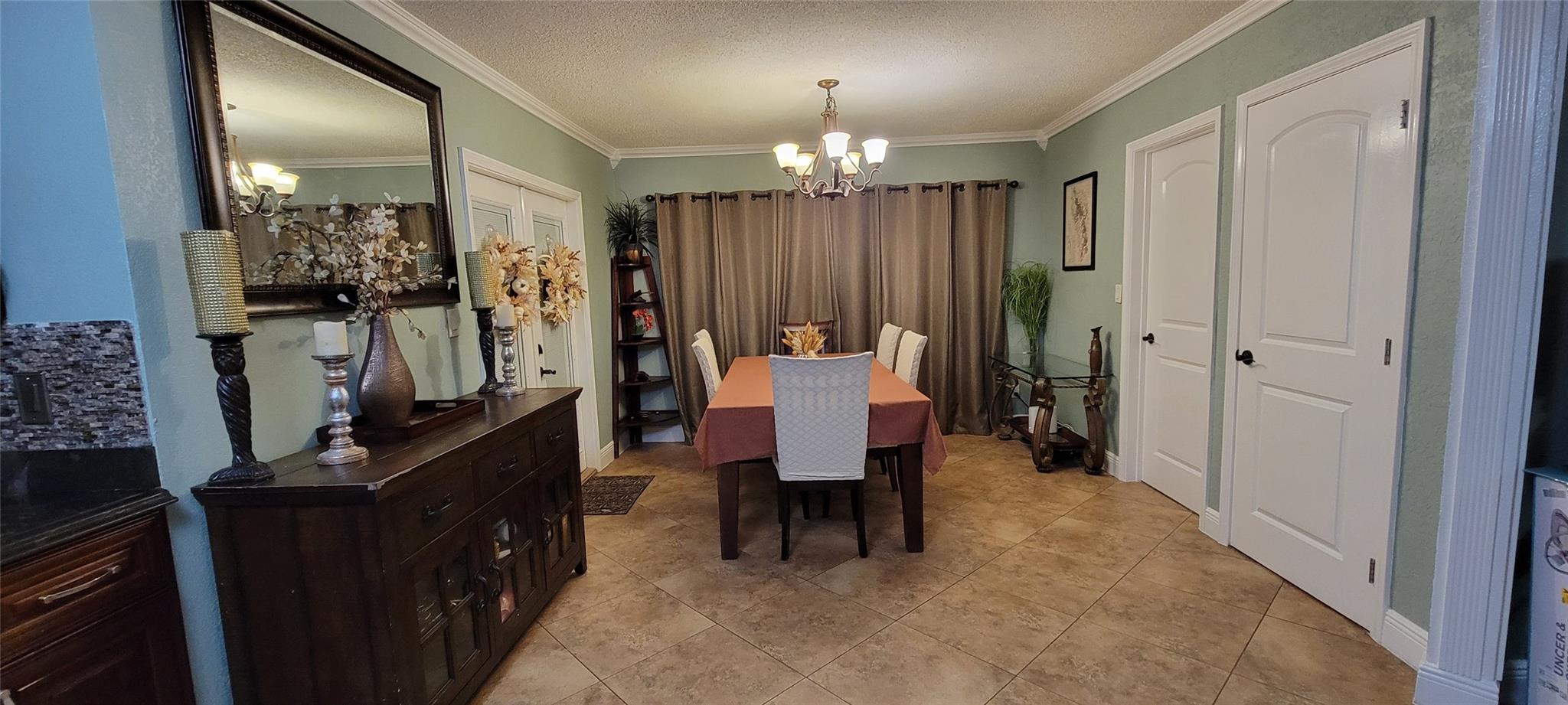 Comfortable dining space ideal for family meals and entertaning.