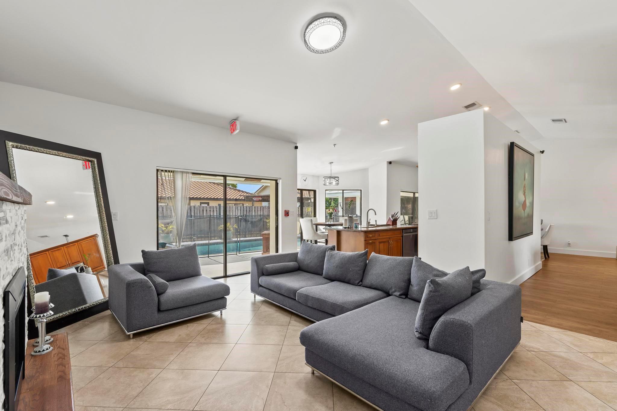 4664 NW 58th Terrace, Coral Springs, FL 33067