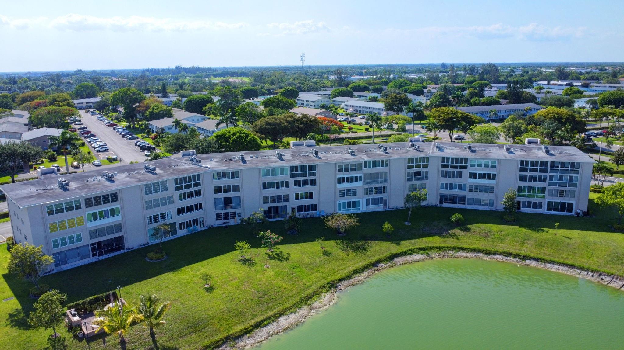 Photo for 267 Wellington J, 267, West Palm Beach, FL 33417 - Listing #FX-10503040 267 Wellington J, 267, West Palm Beach, FL 33417