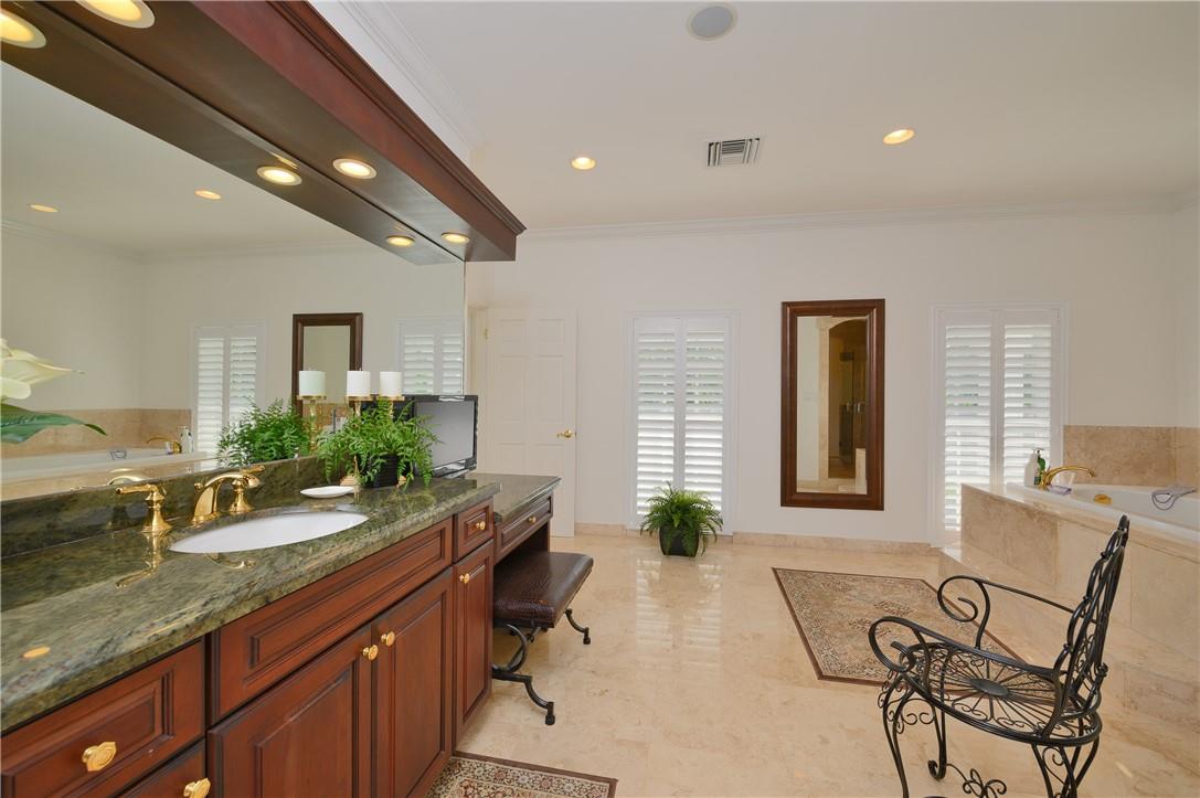 2 Compass Lane, Fort Lauderdale, FL 33308