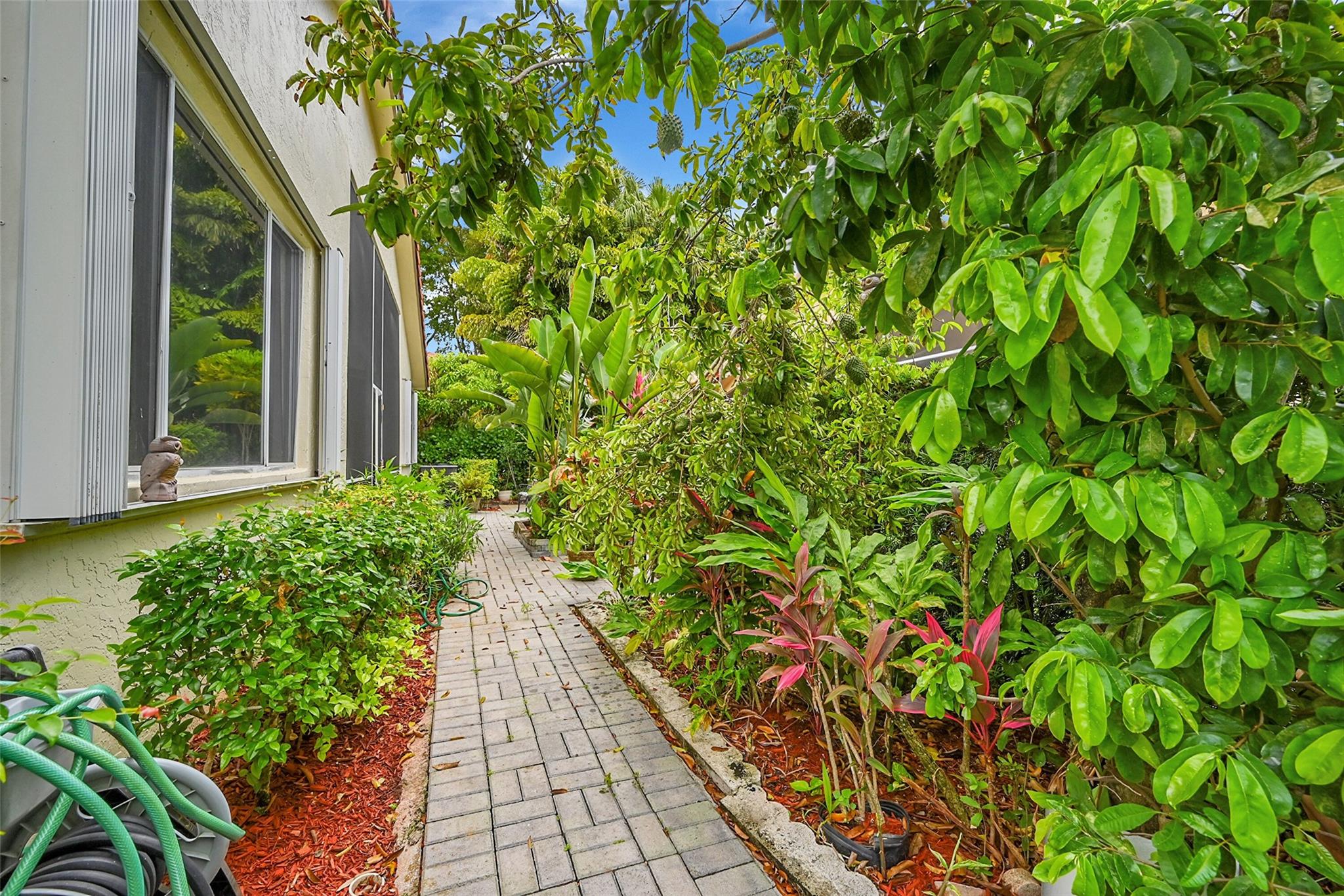 5791 NW 48th Drive, Coral Springs, FL 33067