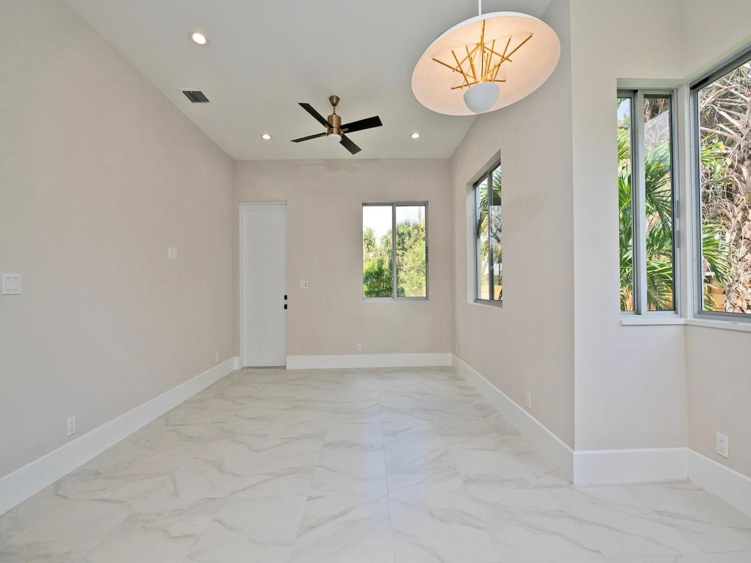 560 NW 12th Street, Fort Lauderdale, FL 33311