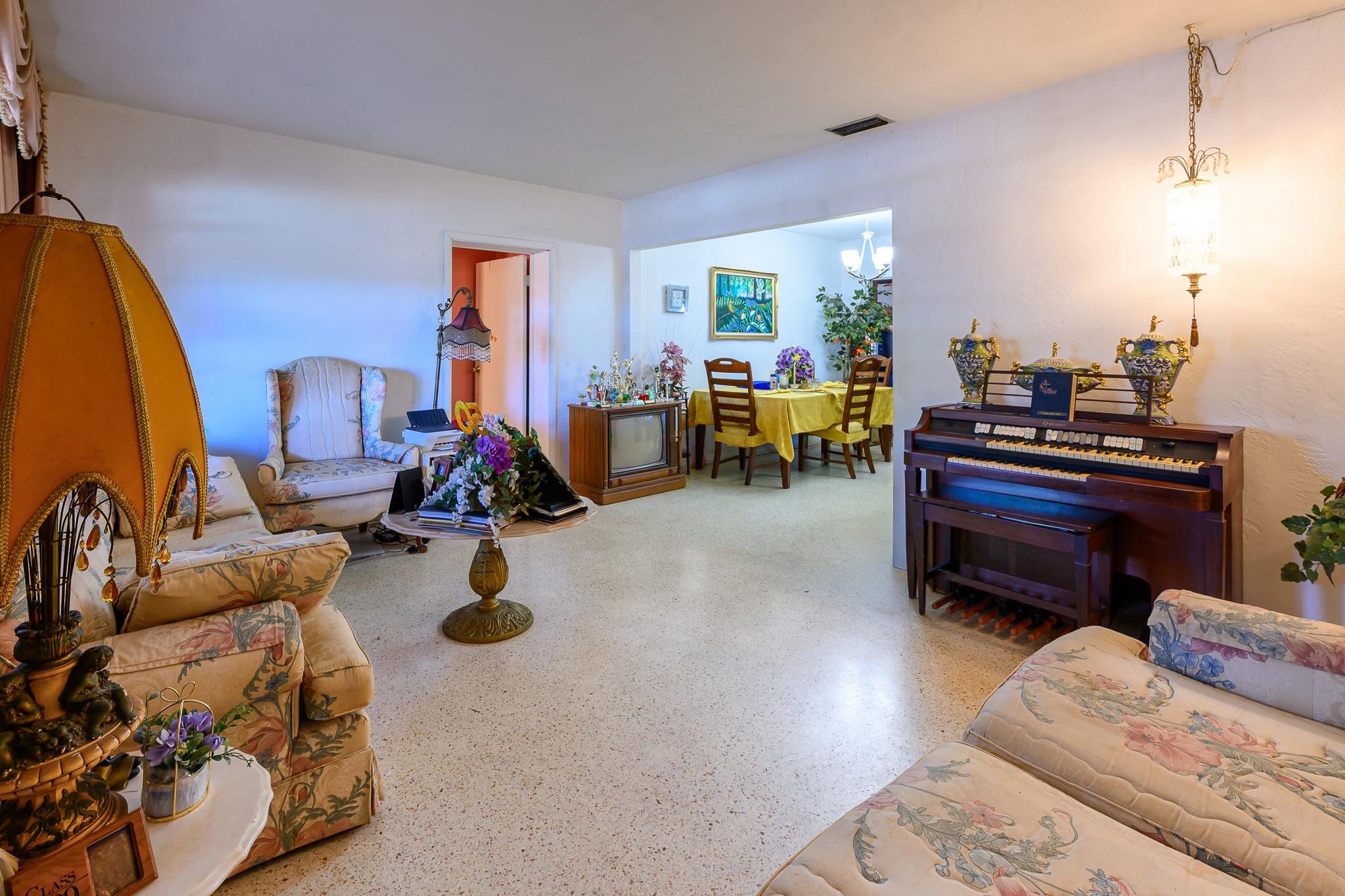 1115 NW 85th Street, Miami, FL 33150