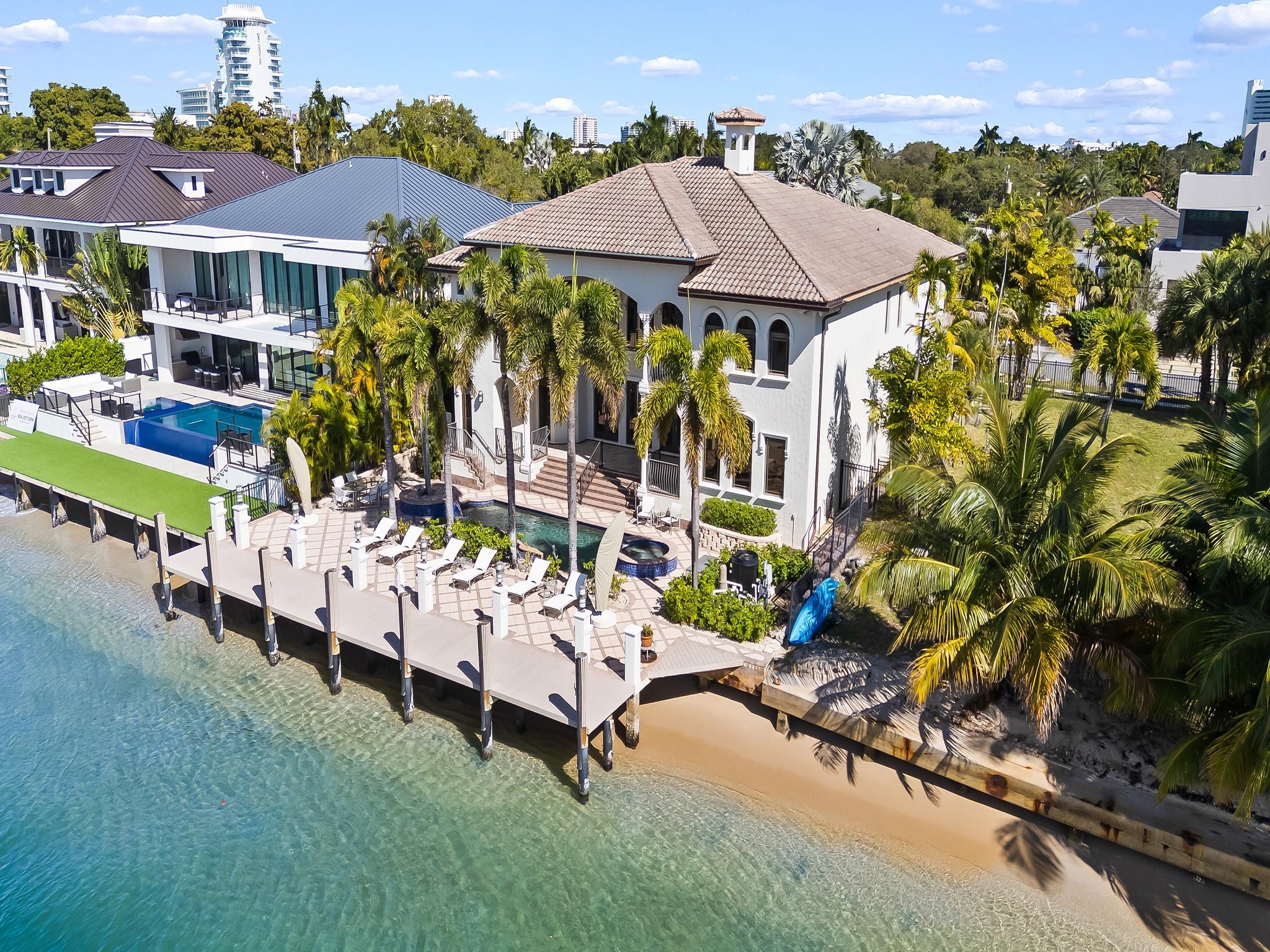 1965 SE 21st Avenue, Fort Lauderdale, FL 33316