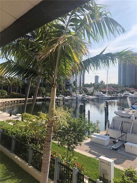 21135 Helmsman Drive O12, Miami, FL 33180