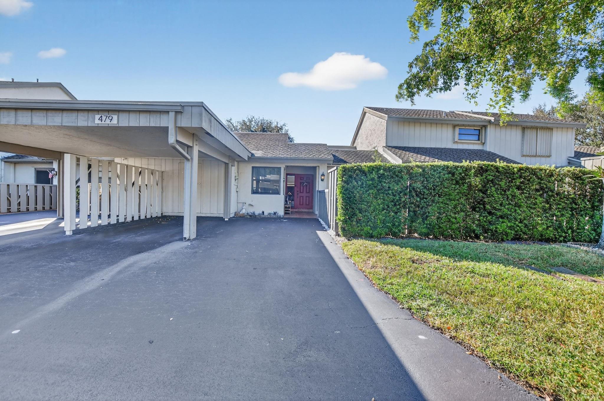 Photo for 479 Deer Creek Wildwood Lane E, Deerfield Beach, FL 33442 - listing #FX-10533383 479 Deer Creek Wildwood Lane E, Deerfield Beach, FL 33442