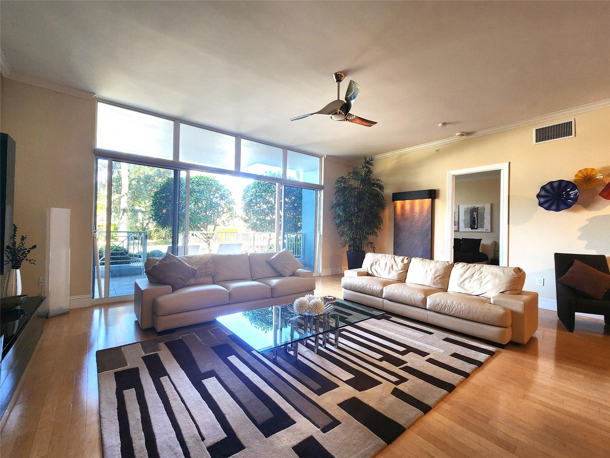 Photo for 701 SE 21st Avenue, 103, Deerfield Beach, FL 33441 - Listing #FX-10498310 701 SE 21st Avenue, 103, Deerfield Beach, FL 33441