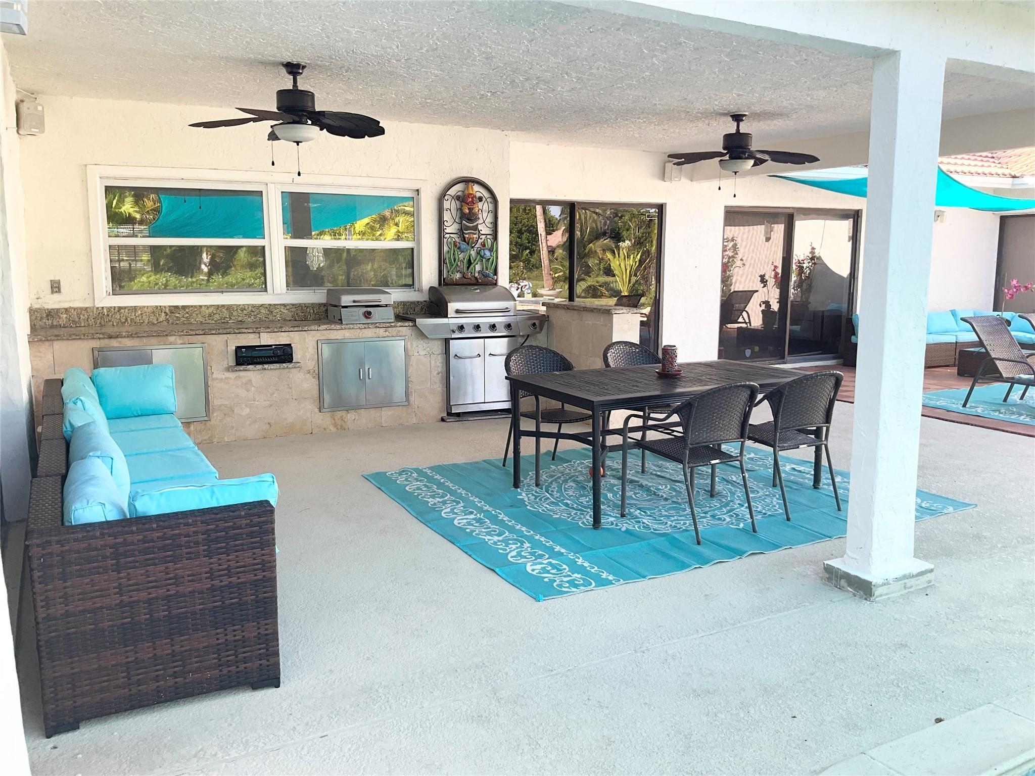 10477 NW 4th Street, Coral Springs, FL 33071