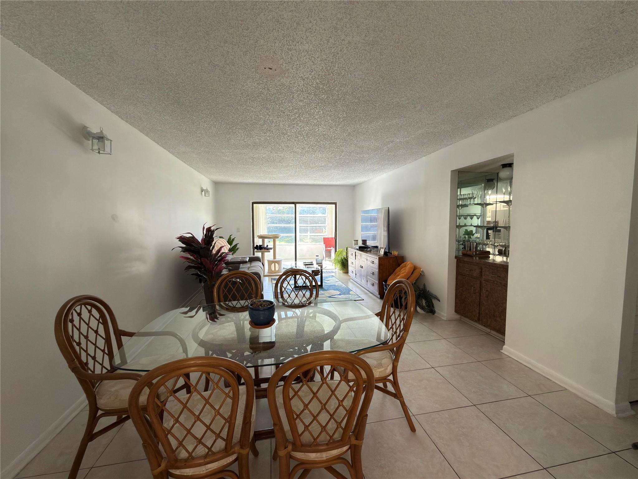 9440 SW 8 Street 208, Boca Raton, FL 33428